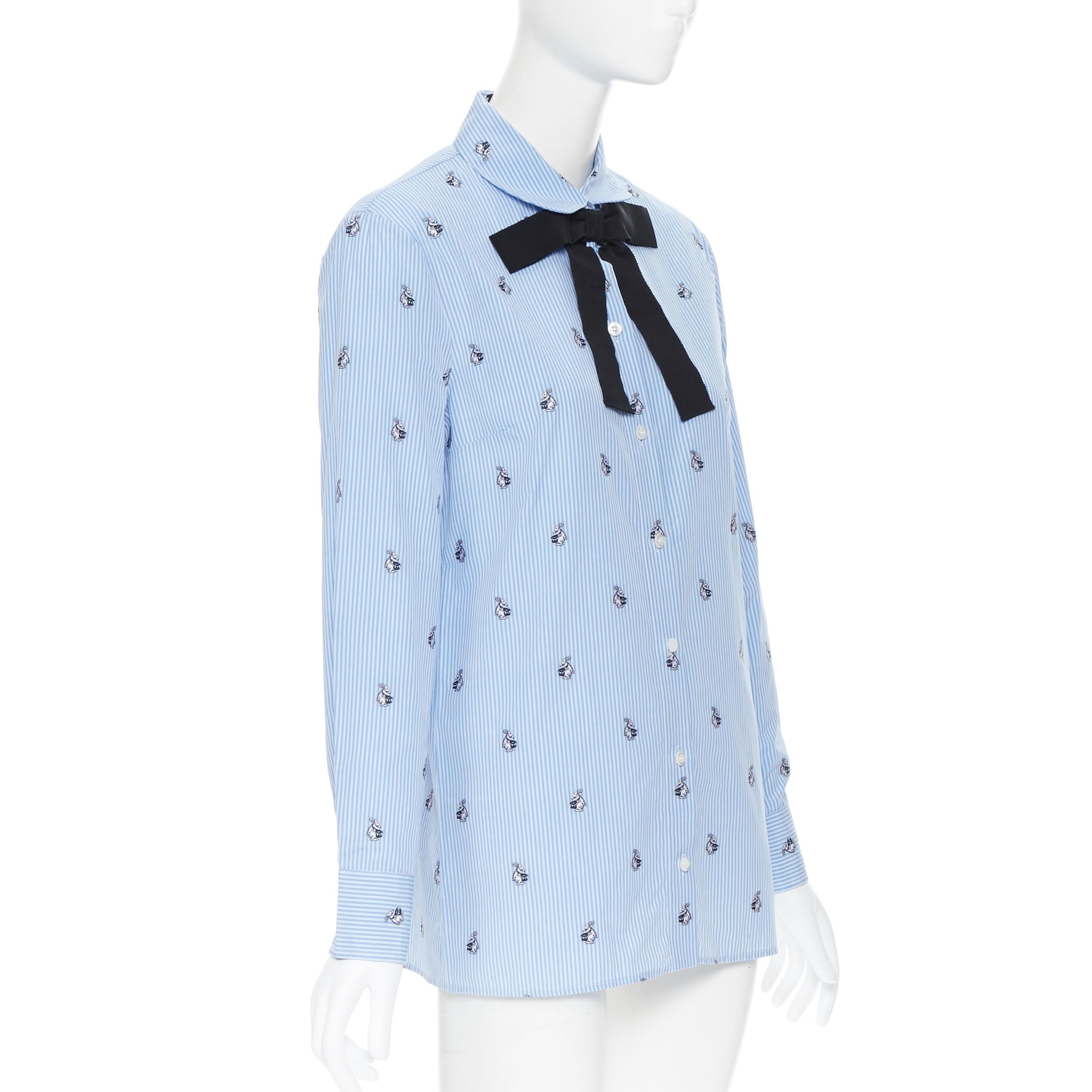 GUCCI Peter Rabbit azul blanco estampado de rayas lazo grosgrain camisa de manga larga IT42 en Excelente Estado en Hong Kong, NT