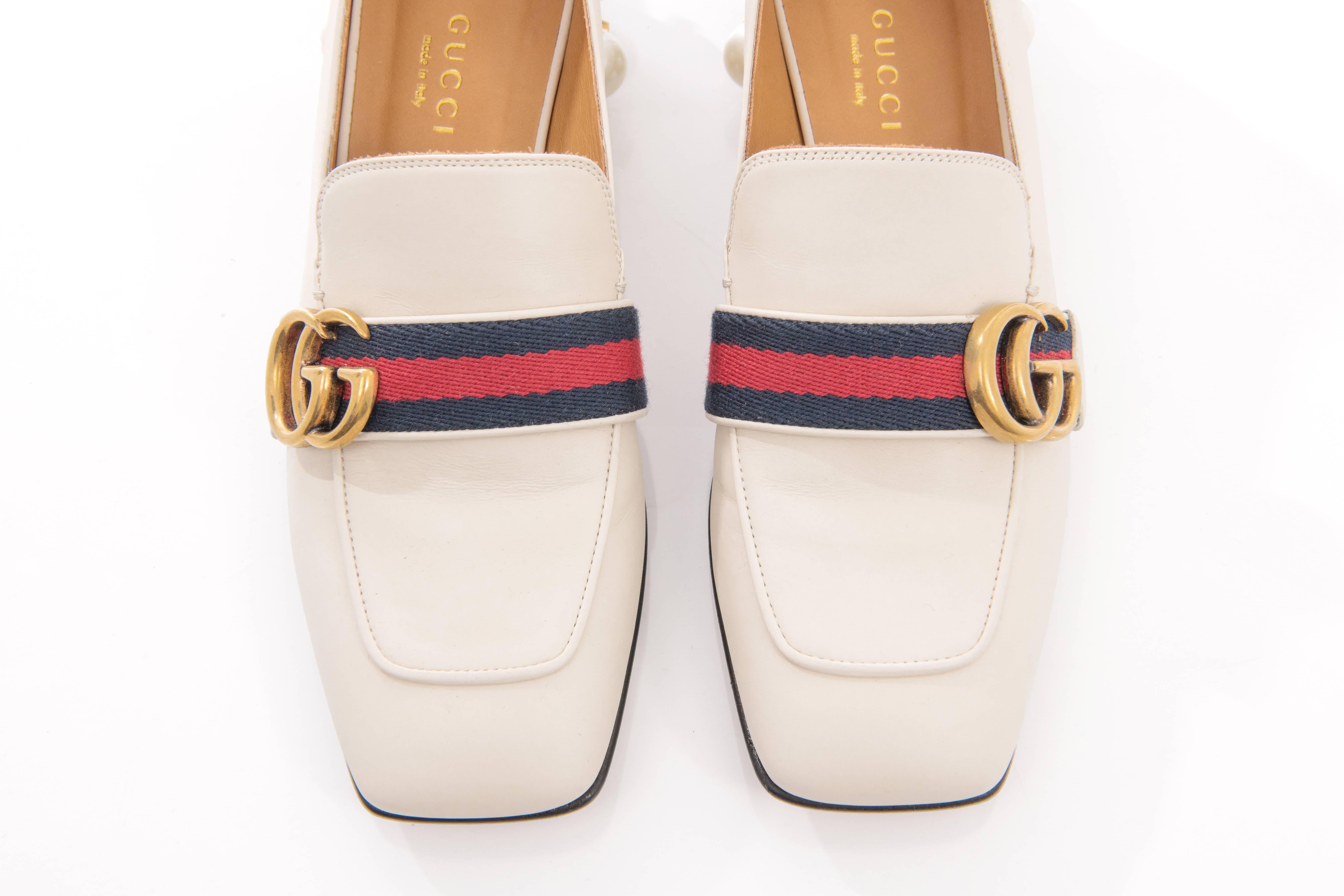 Gucci Petyon Ivory Loafer with Web Stripe and Pearl Stud Heel In Excellent Condition In Toronto, ON