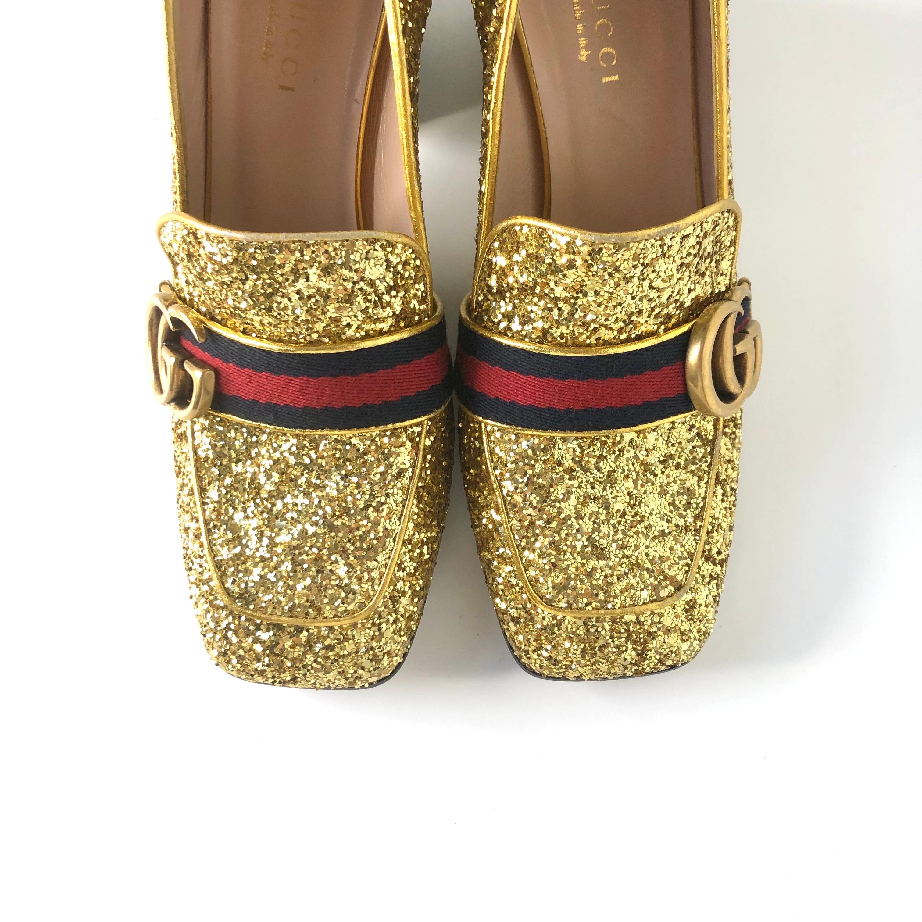 Gucci Peyton Web Stripe Gold Glitter Platform Loafers 37.5 In condizioni buone in vendita a Mechanicsville, VA