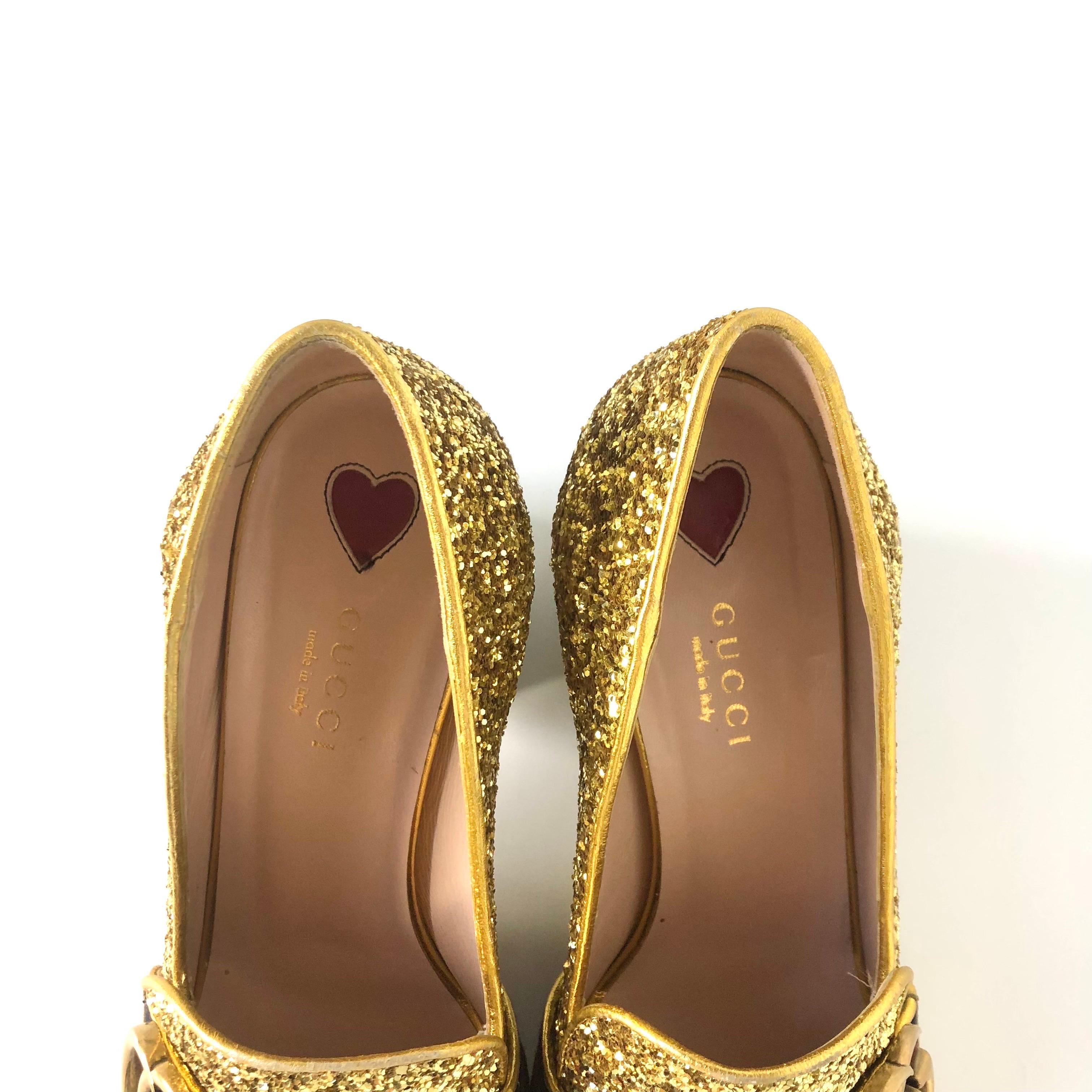 Donna Gucci Peyton Web Stripe Gold Glitter Platform Loafers 37.5 in vendita