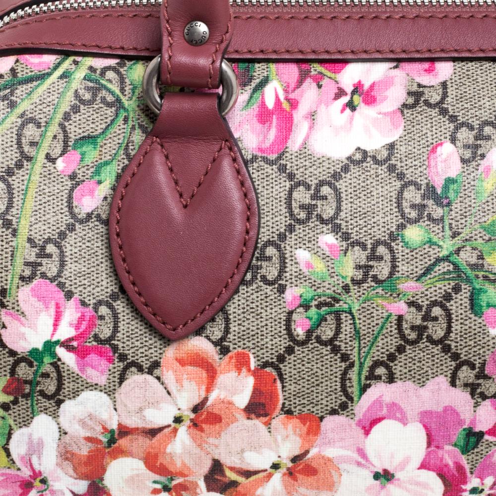 Gucci Pink/Beige GG Blooms Supreme Canvas Boston Bag In Good Condition In Dubai, Al Qouz 2