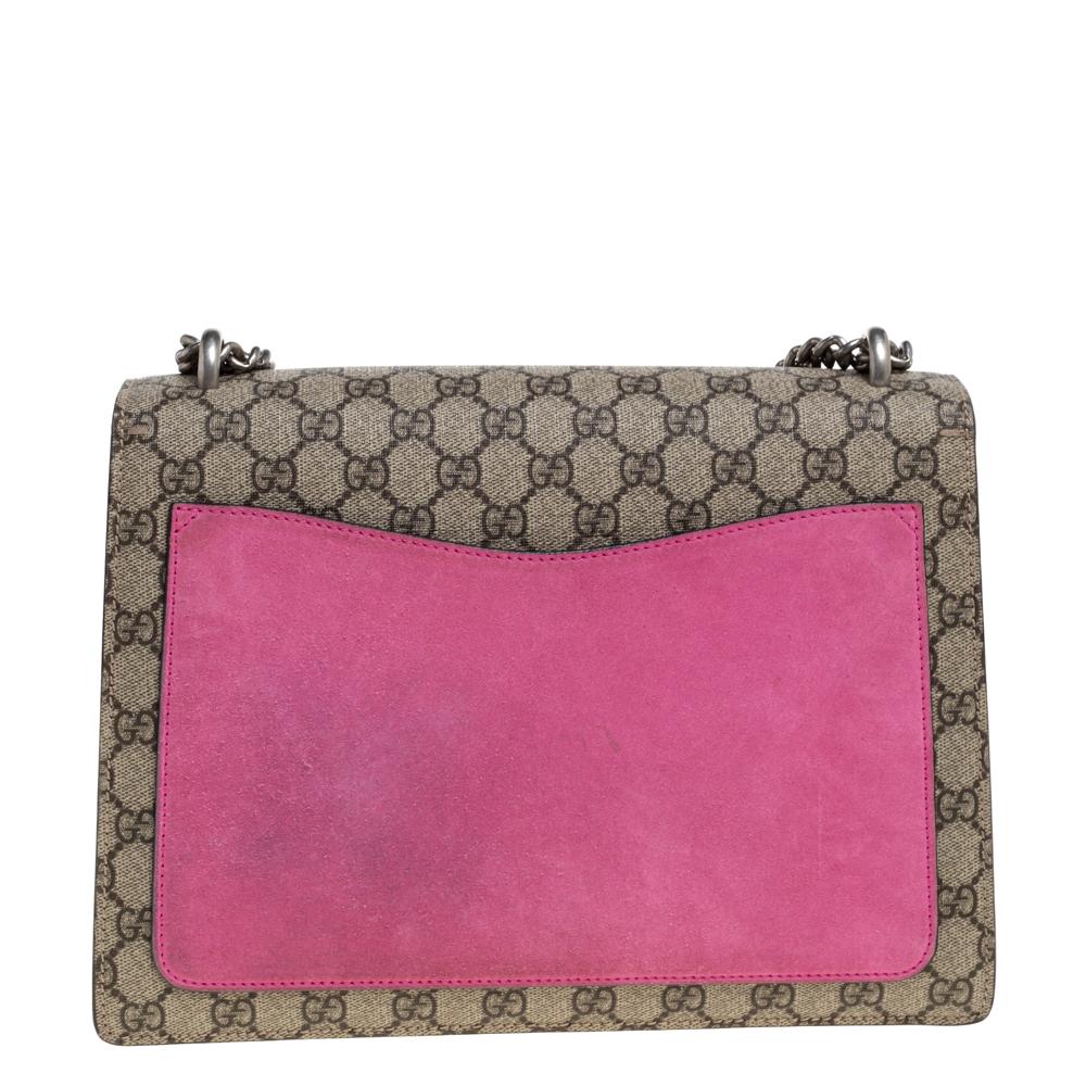 Picture yourself swinging this gorgeous bag at your outings with friends or at social gatherings and imagine how it will not only complement all your outfits but fetch you endless compliments. This embellished Gucci creation has been beautifully