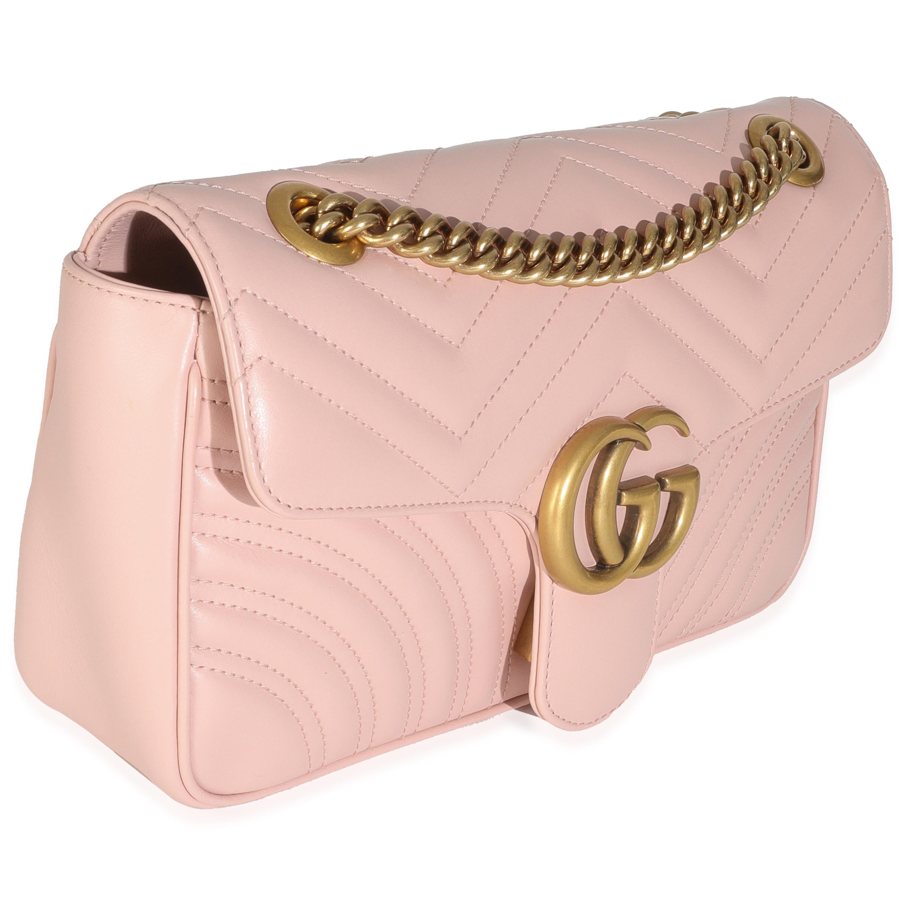 Arancia Gucci Borsa a tracolla piccola GG Marmont in pelle di vitello rosa Matelasse in vendita