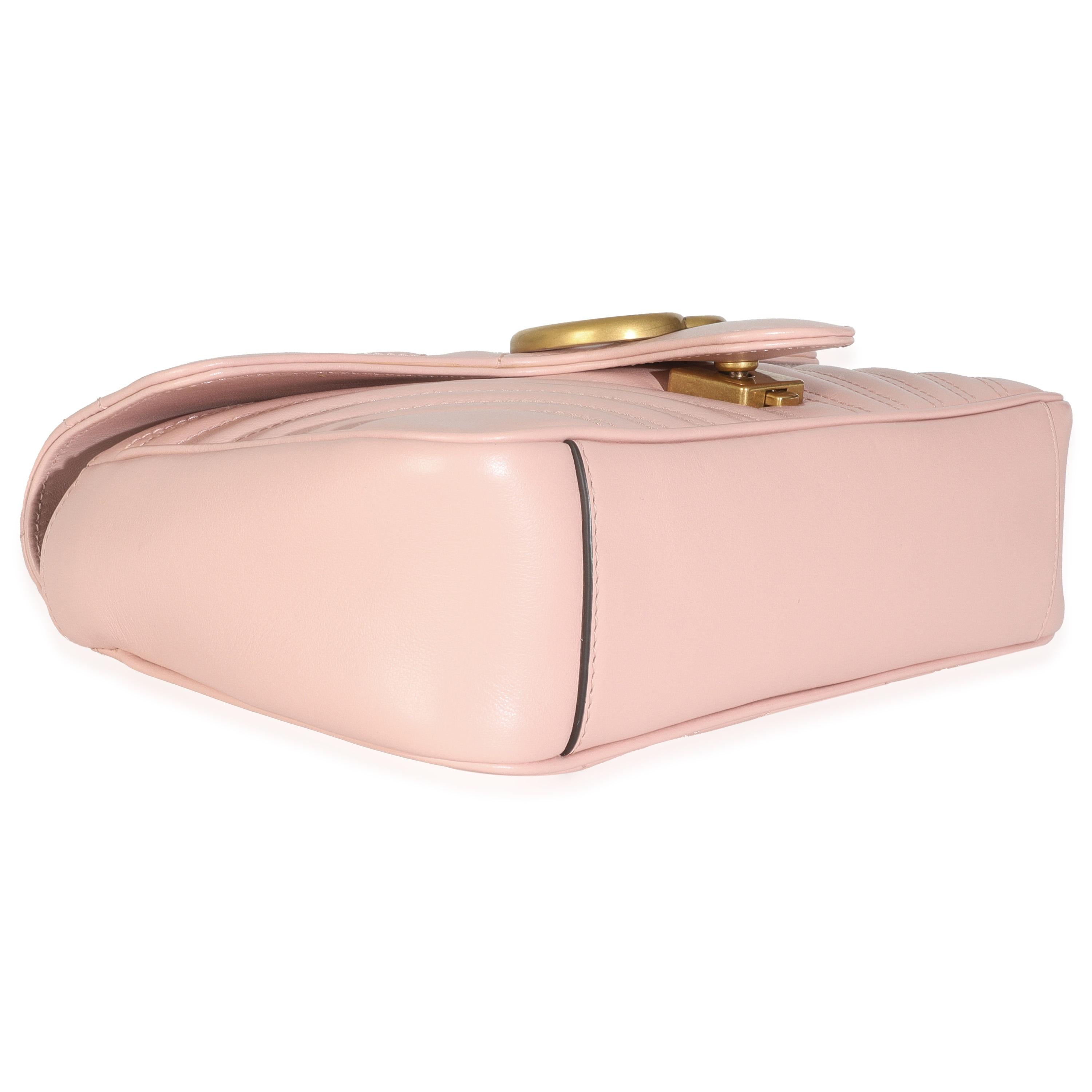 Gucci Borsa a tracolla piccola GG Marmont in pelle di vitello rosa Matelasse in vendita 2