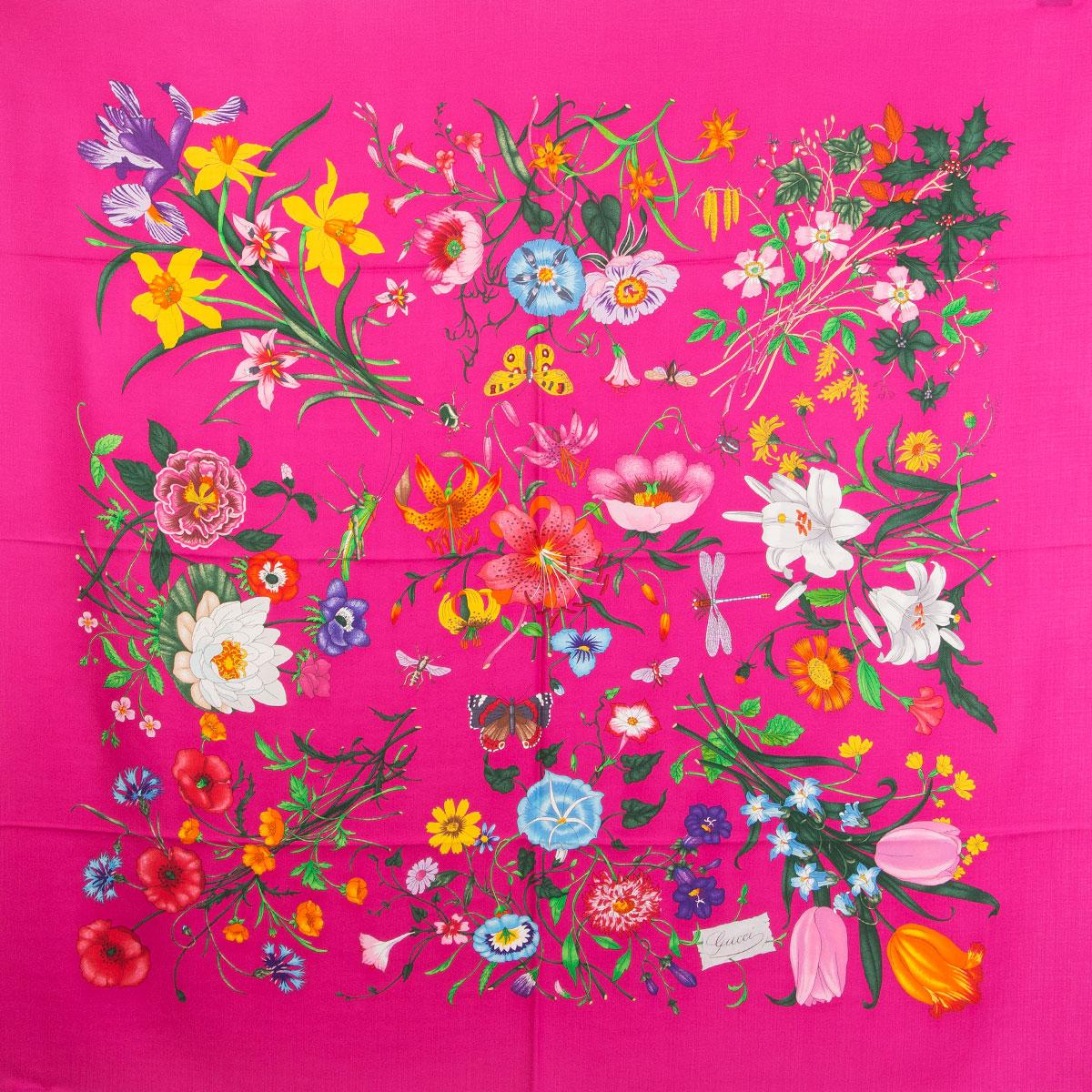 Gucci Flora shawl in All Fluo (fuchsia) cashmere (70%) and silk (30%) with multicolored floral-print. Has been worn and is in virtually new condition.

Width 140cm (54.6in)
Length 140cm (54.6in)
