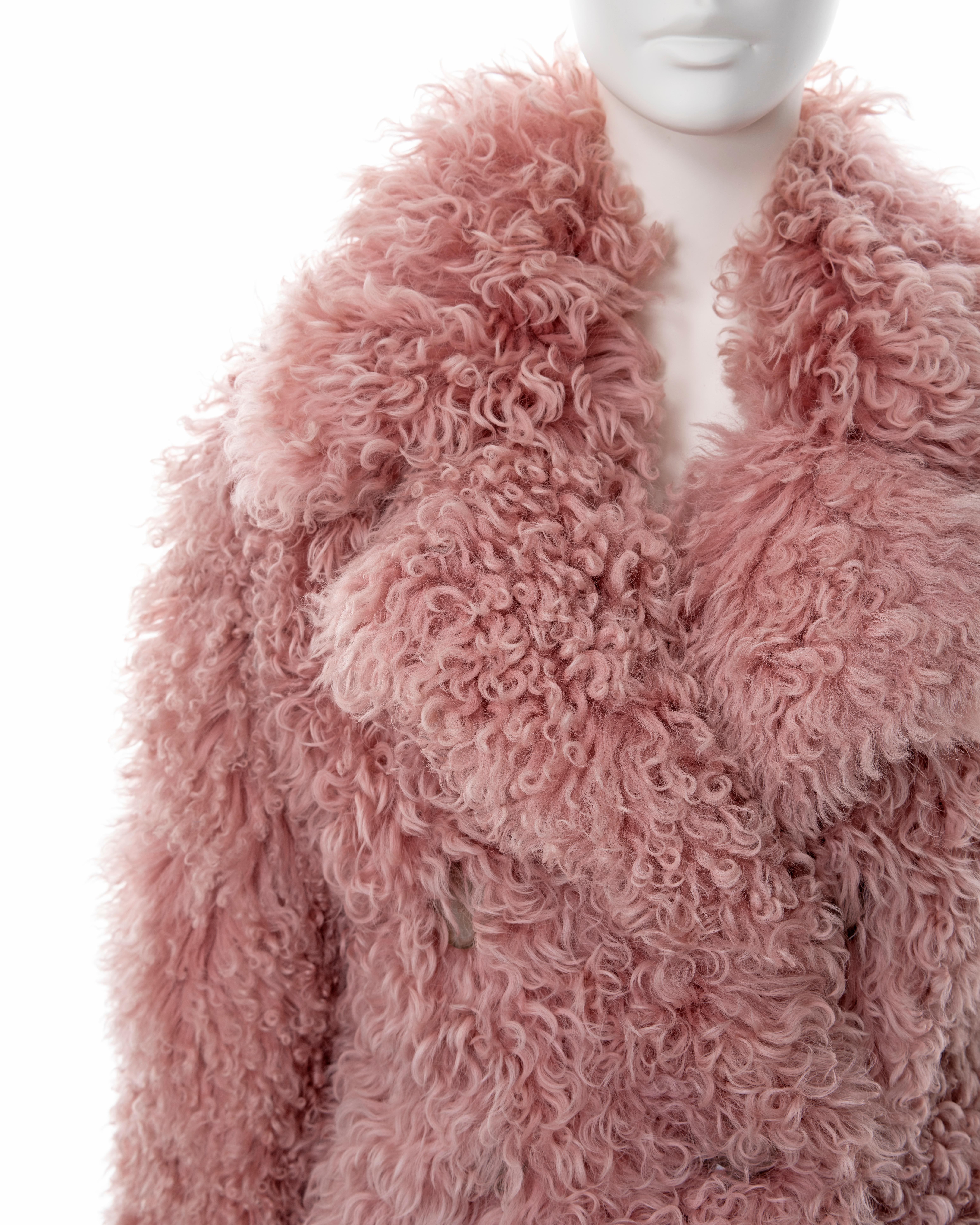 Gucci pink curly shearling coat, fw 2014 In Excellent Condition For Sale In London, GB