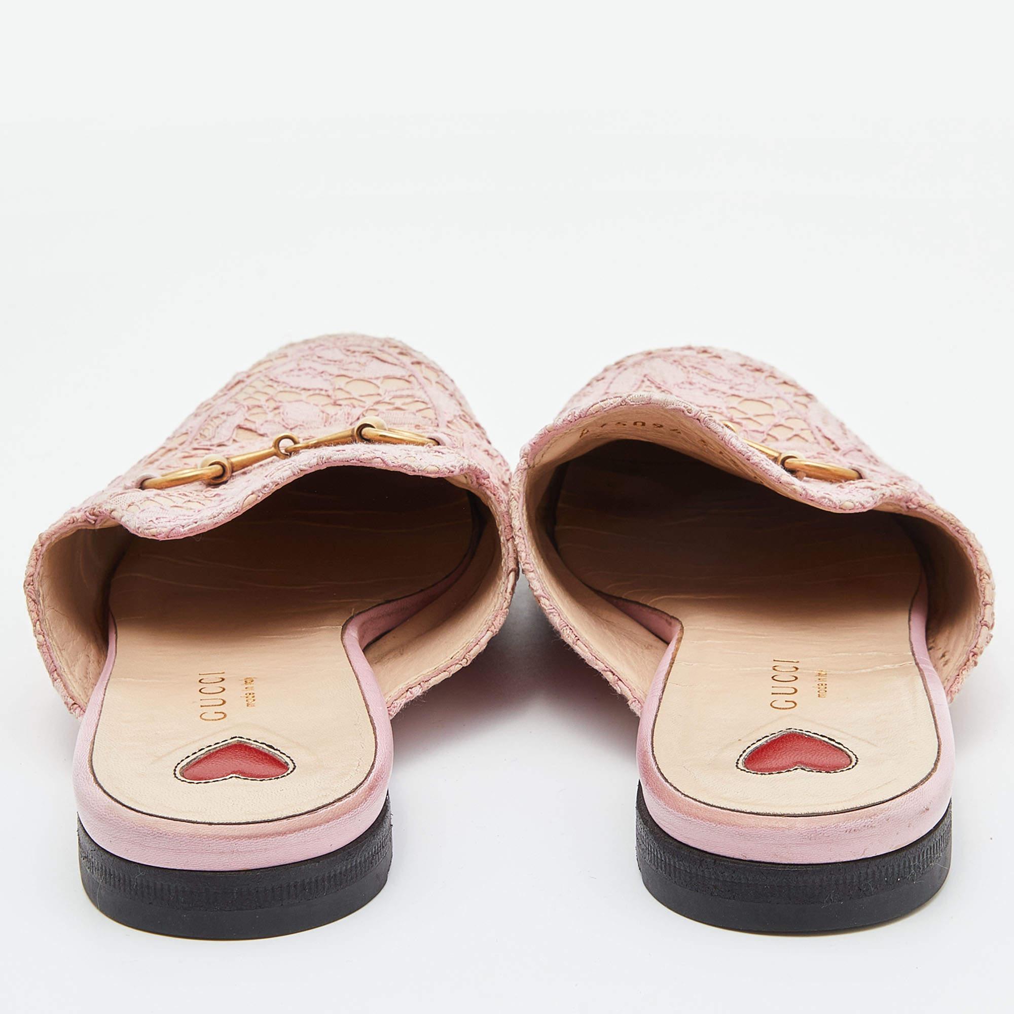 Beige Gucci Pink Floral Lace and Leather Princetown Flat Mule Size 37.5 For Sale