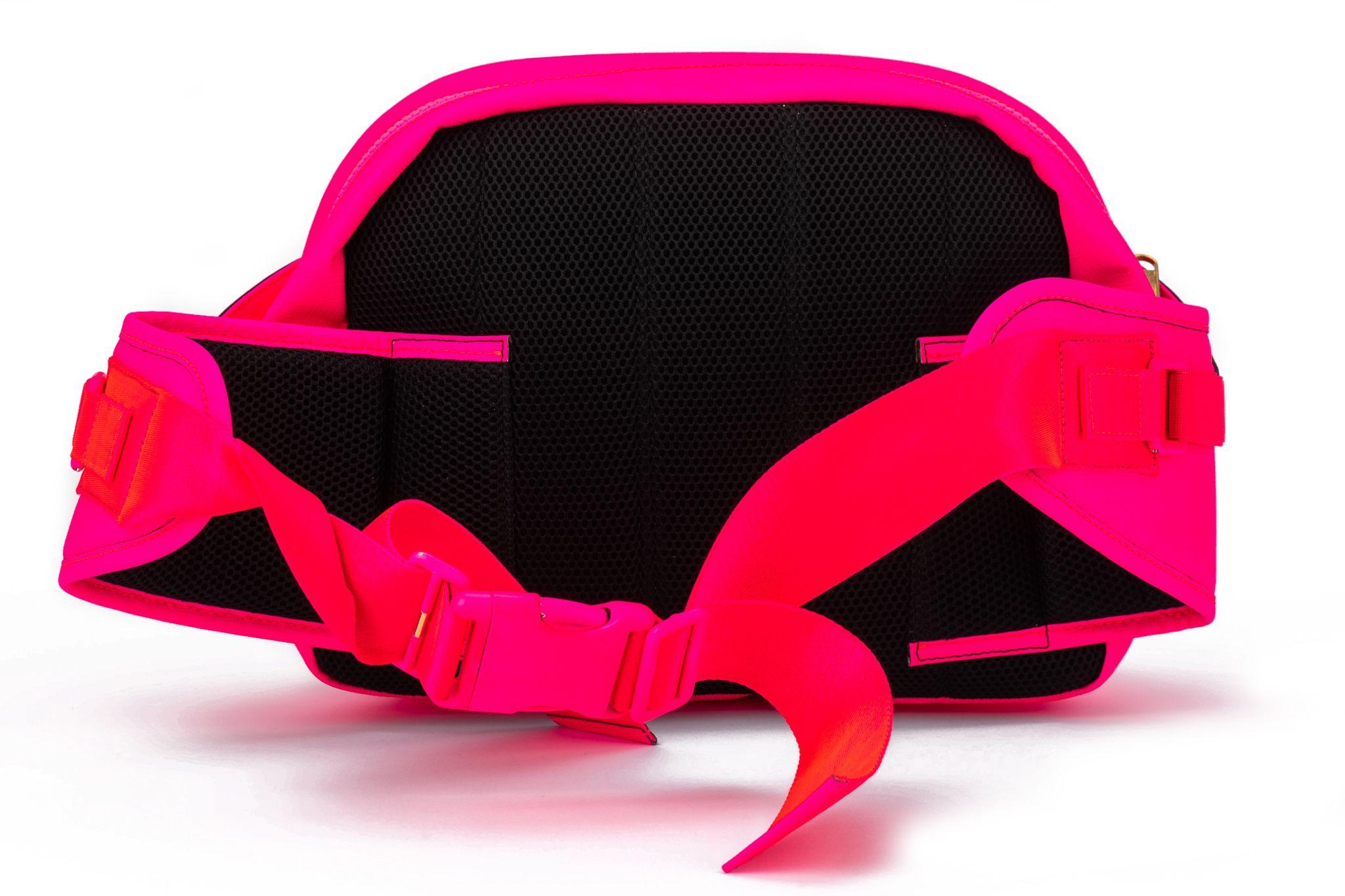 Gucci PInk Fluo Pvc Flora Fanny Pack For Sale 10