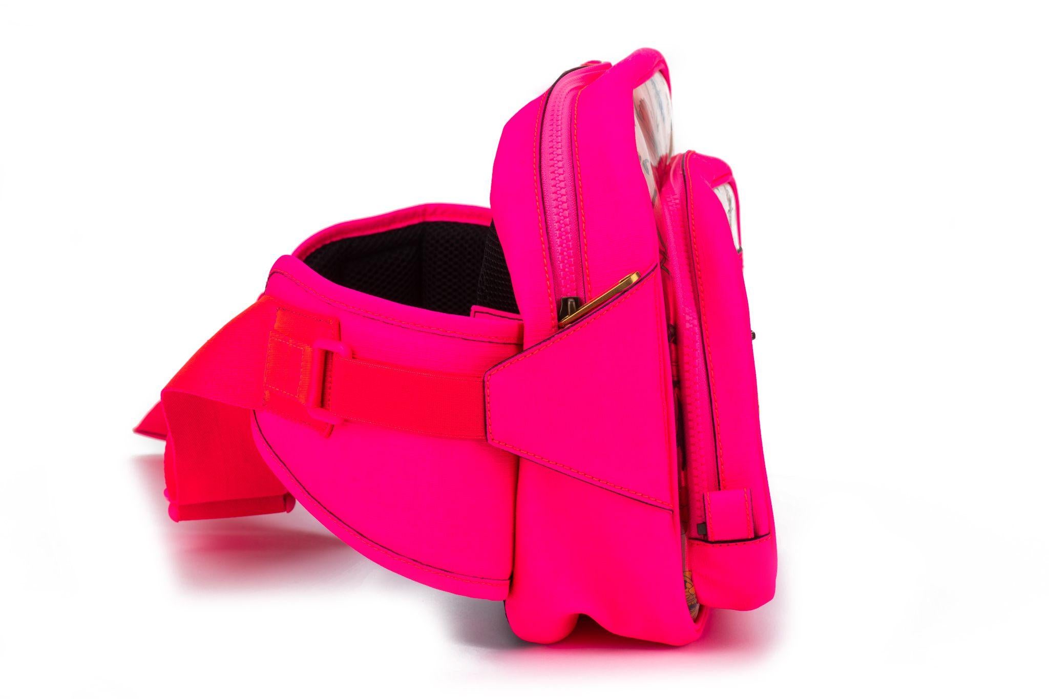 Gucci PInk Fluo Pvc Flora Fanny Pack For Sale 3