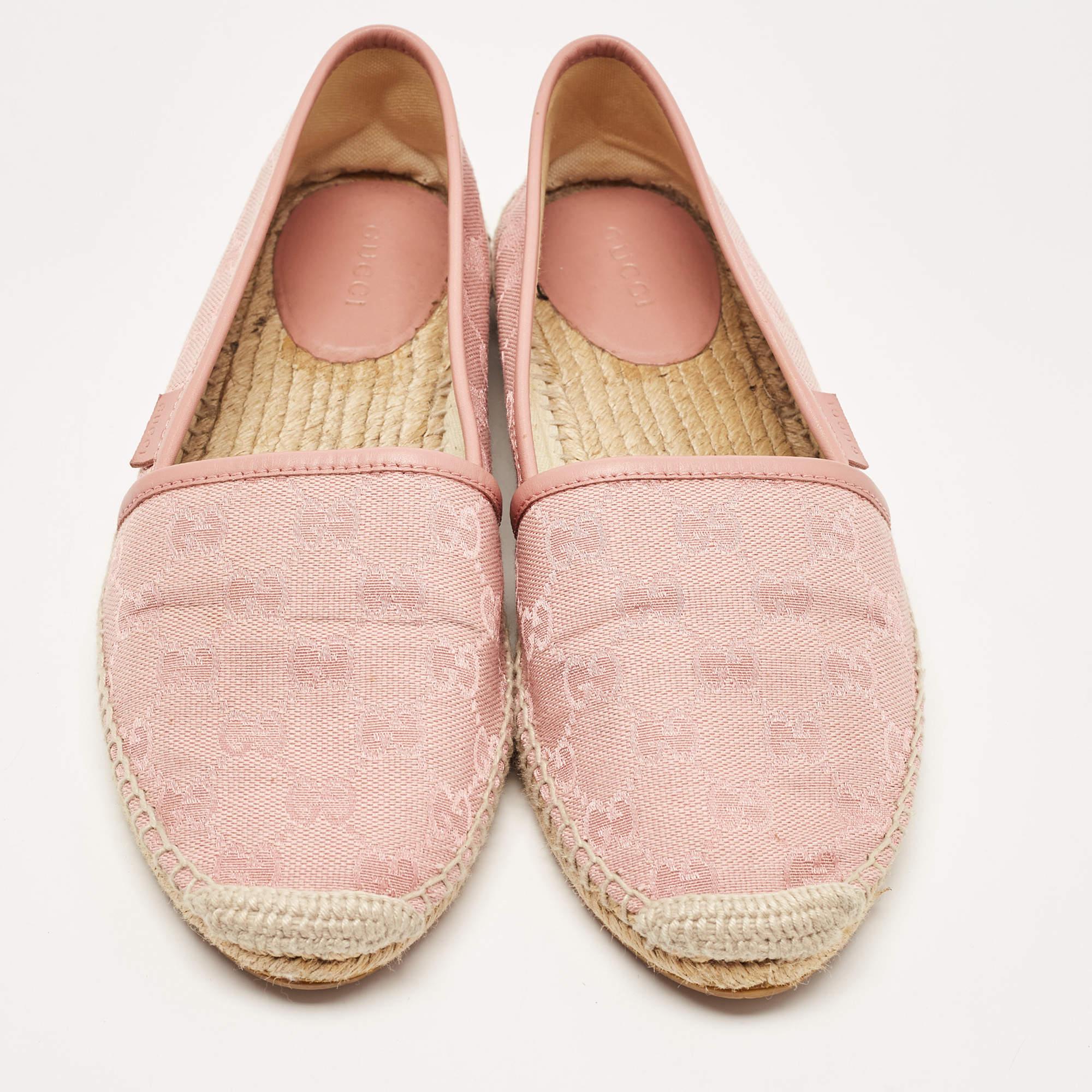 Women's Gucci Pink GG Canvas and Leather Espadrille Flats Size 38 For Sale