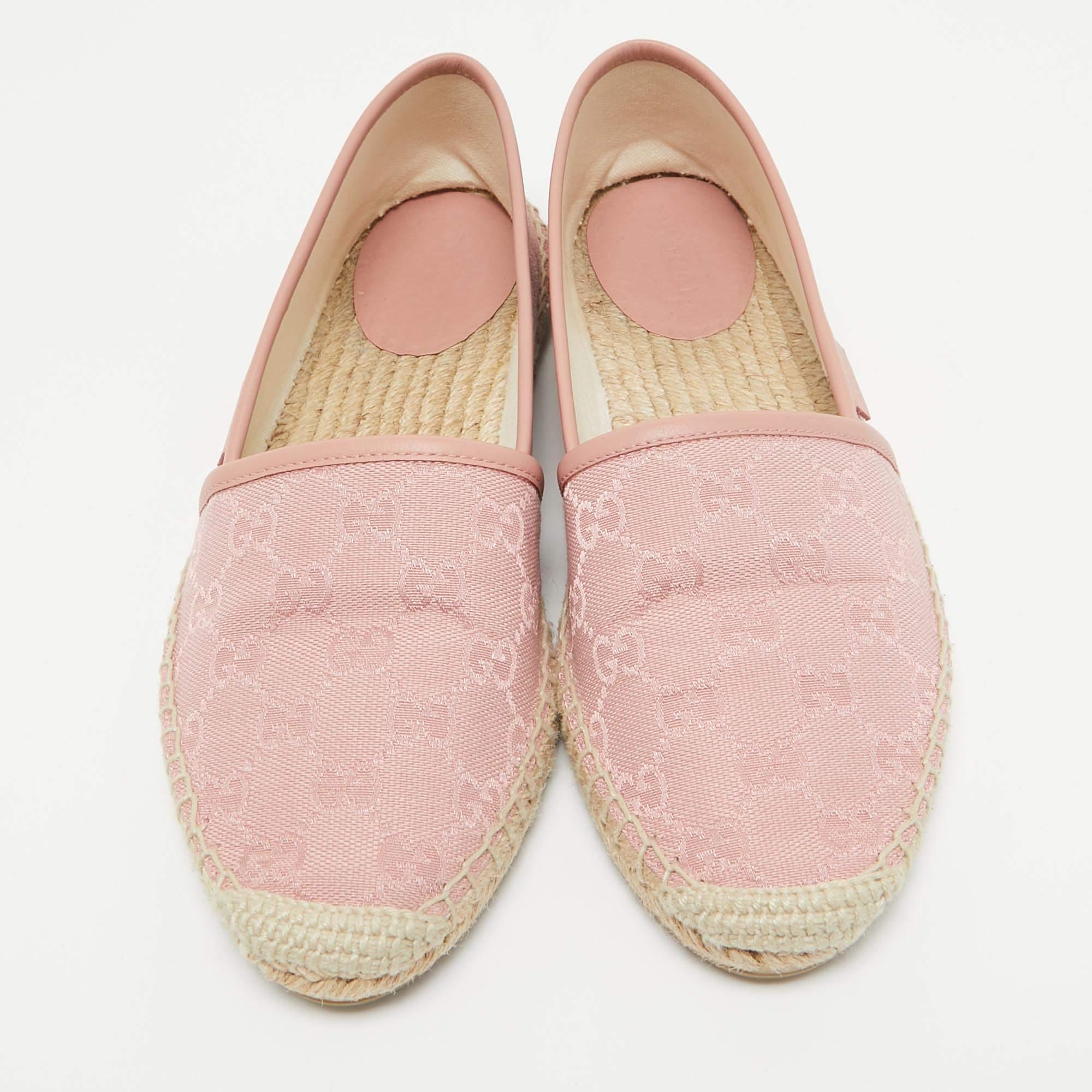 Beige Gucci Espadrilles en toile rose GG, taille 37