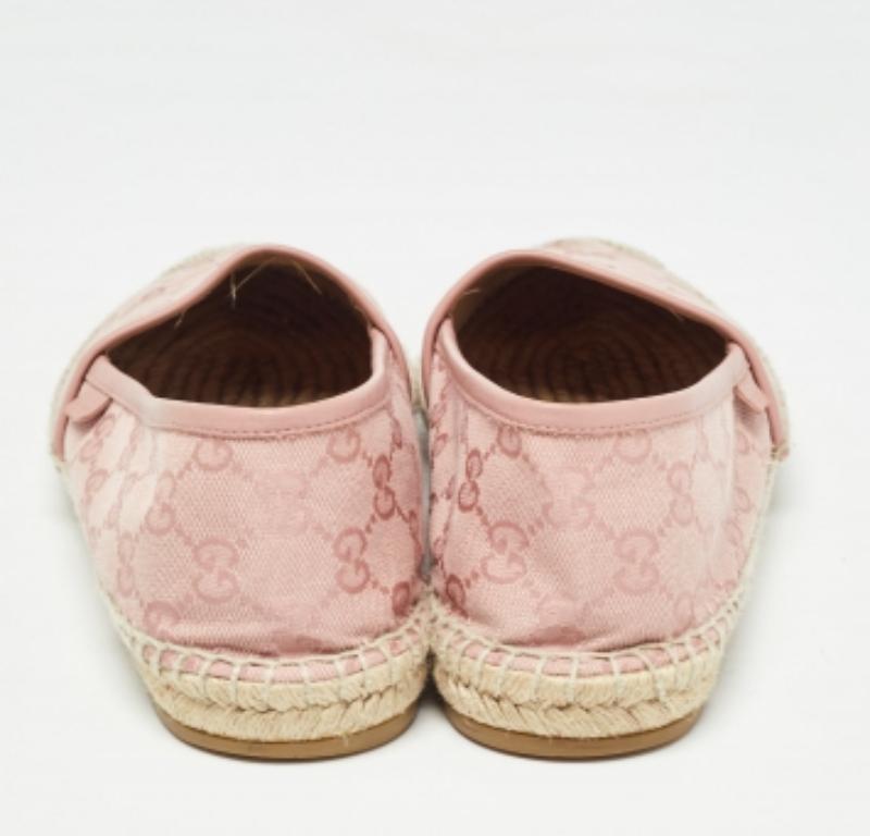 Alpargatas de lona GG rosa de Gucci talla 40 en Bueno estado para la venta en Dubai, Al Qouz 2
