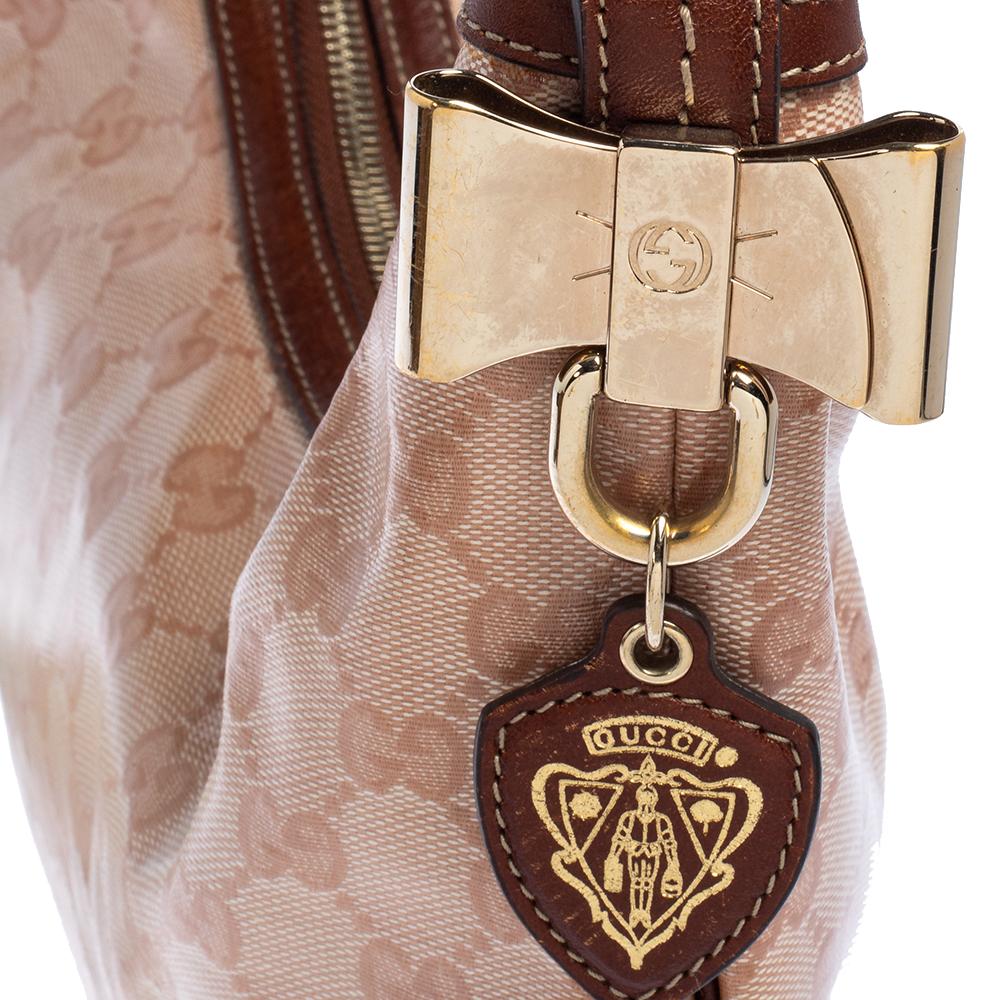 Bolso hobo Duchessa de lona recubierta de cristales GG rosa de Gucci 6