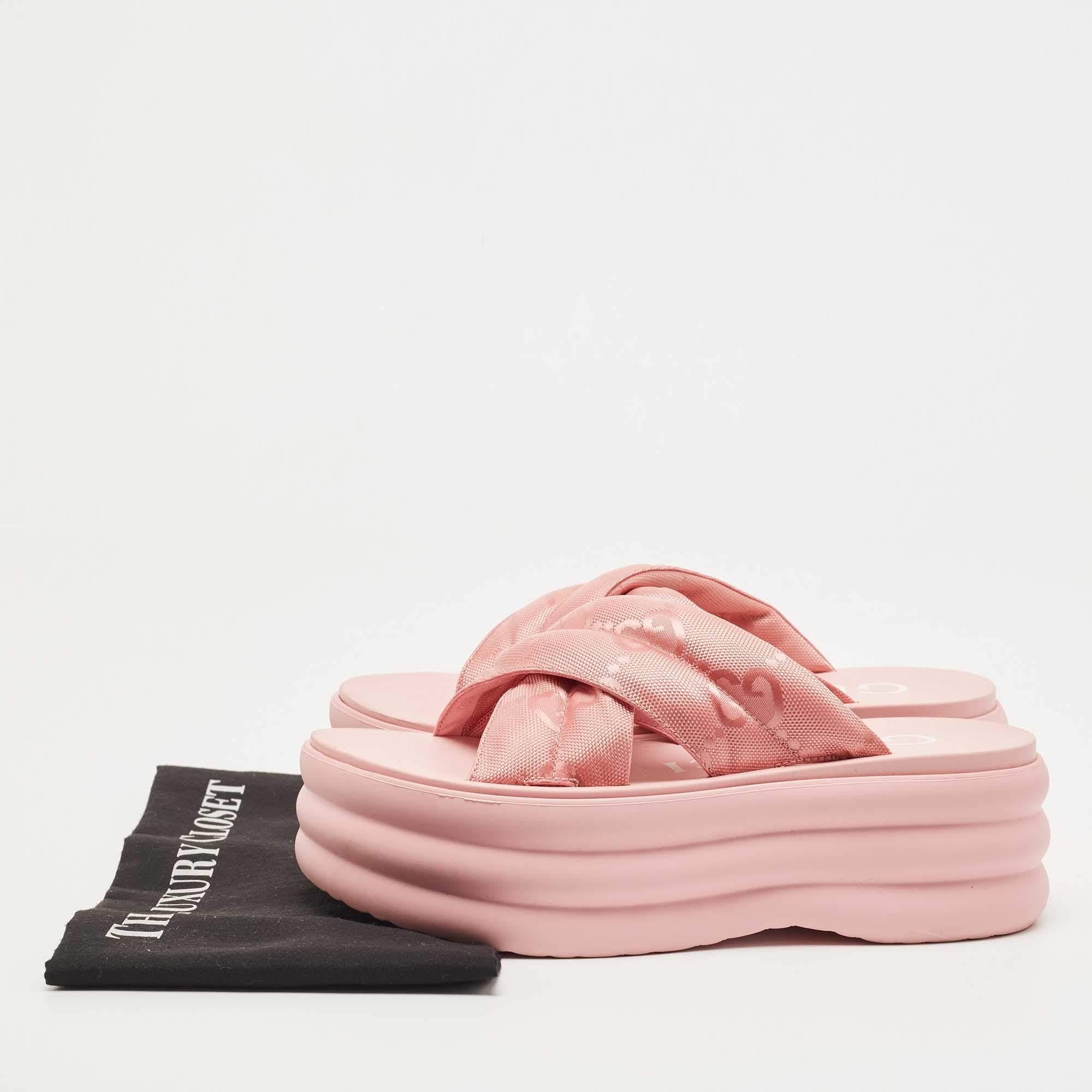 Gucci Pink GG Fabric Platform Slides 4