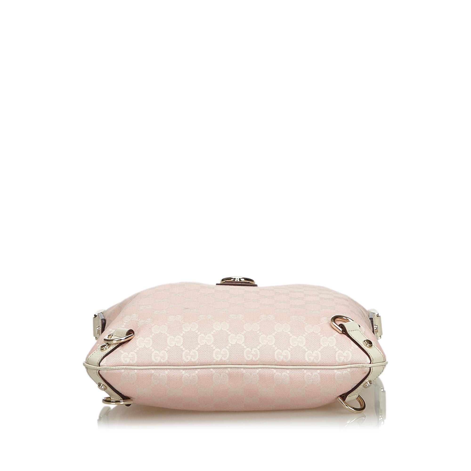Gucci Pink GG Jacquard Abbey Crossbody Bag In Good Condition For Sale In Orlando, FL
