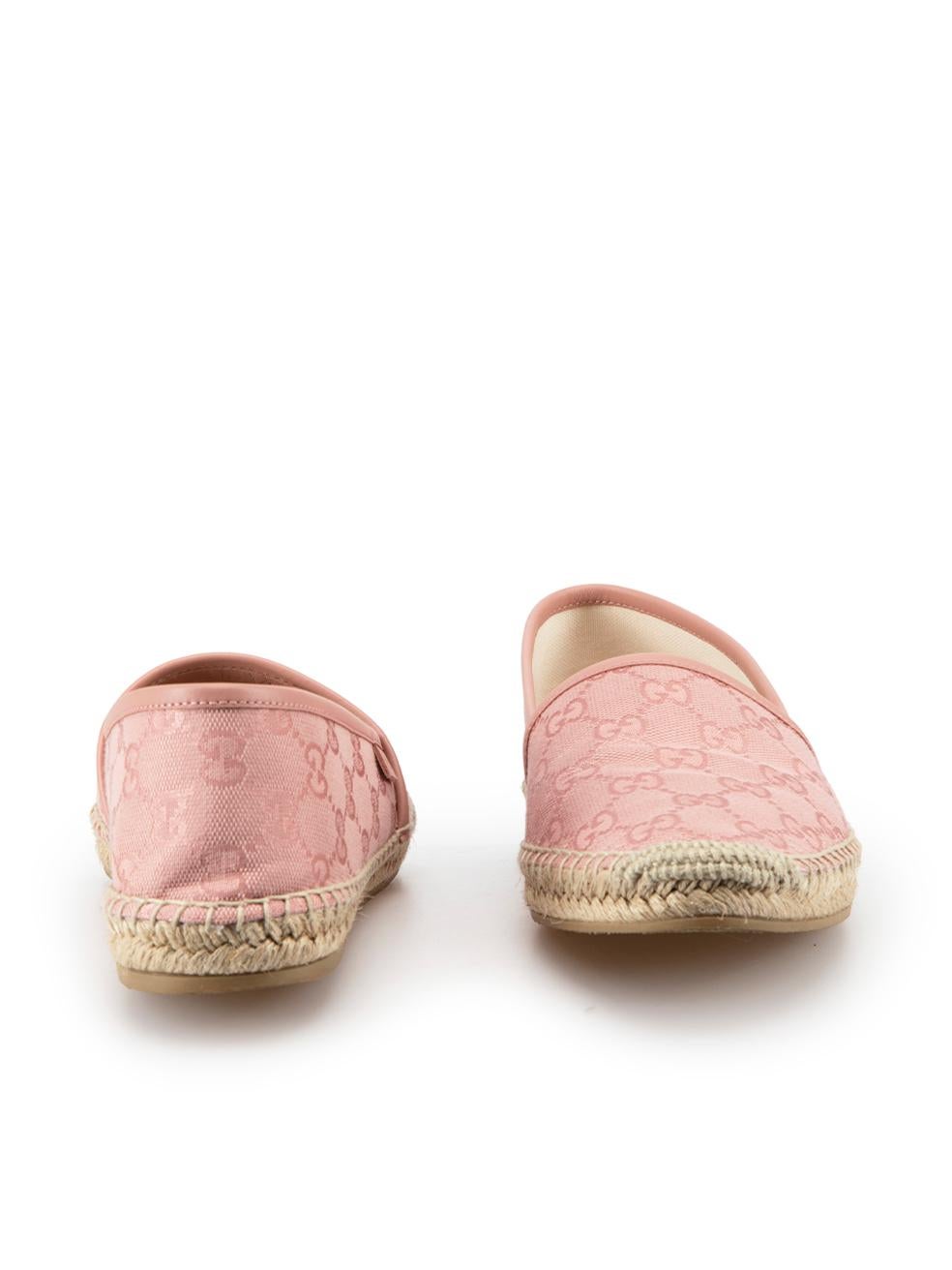 Gucci Pink GG Print Espadrilles Size IT 39.5 In Excellent Condition For Sale In London, GB