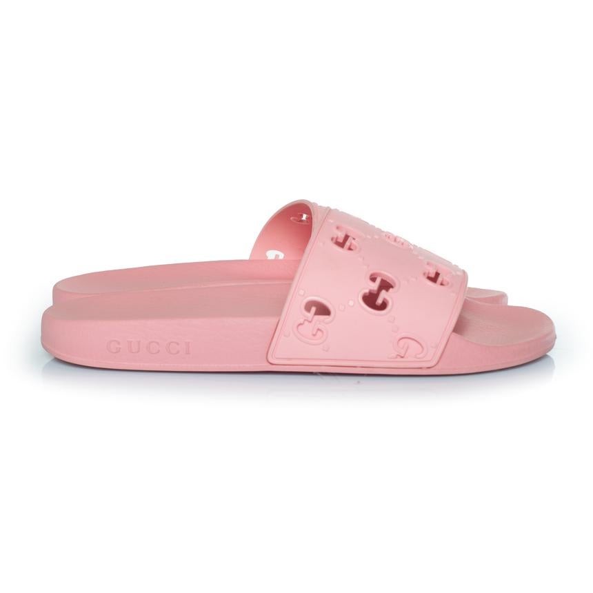Gucci, pink GG rubber slide sandals For Sale 1