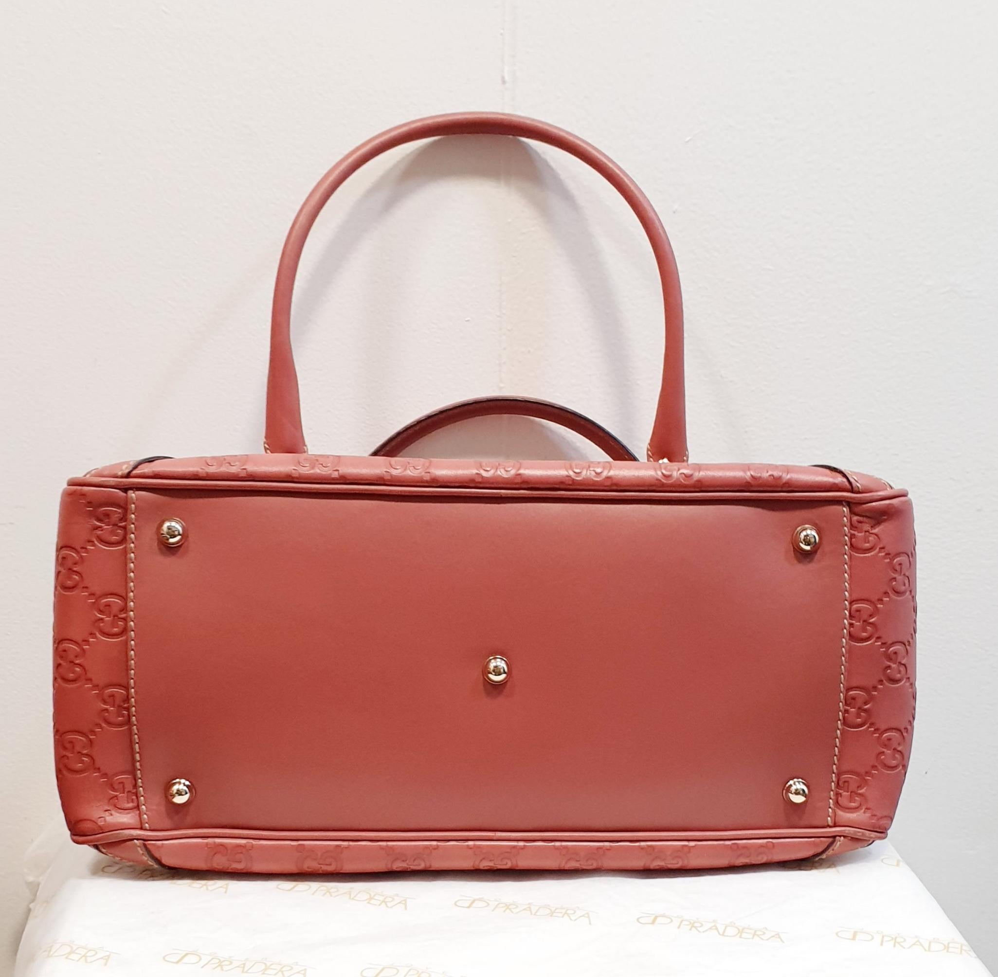 Gucci Pink Leather Bag With Bamboo Closure and big golden horsebit  logo In New Condition In  Bilbao, ES