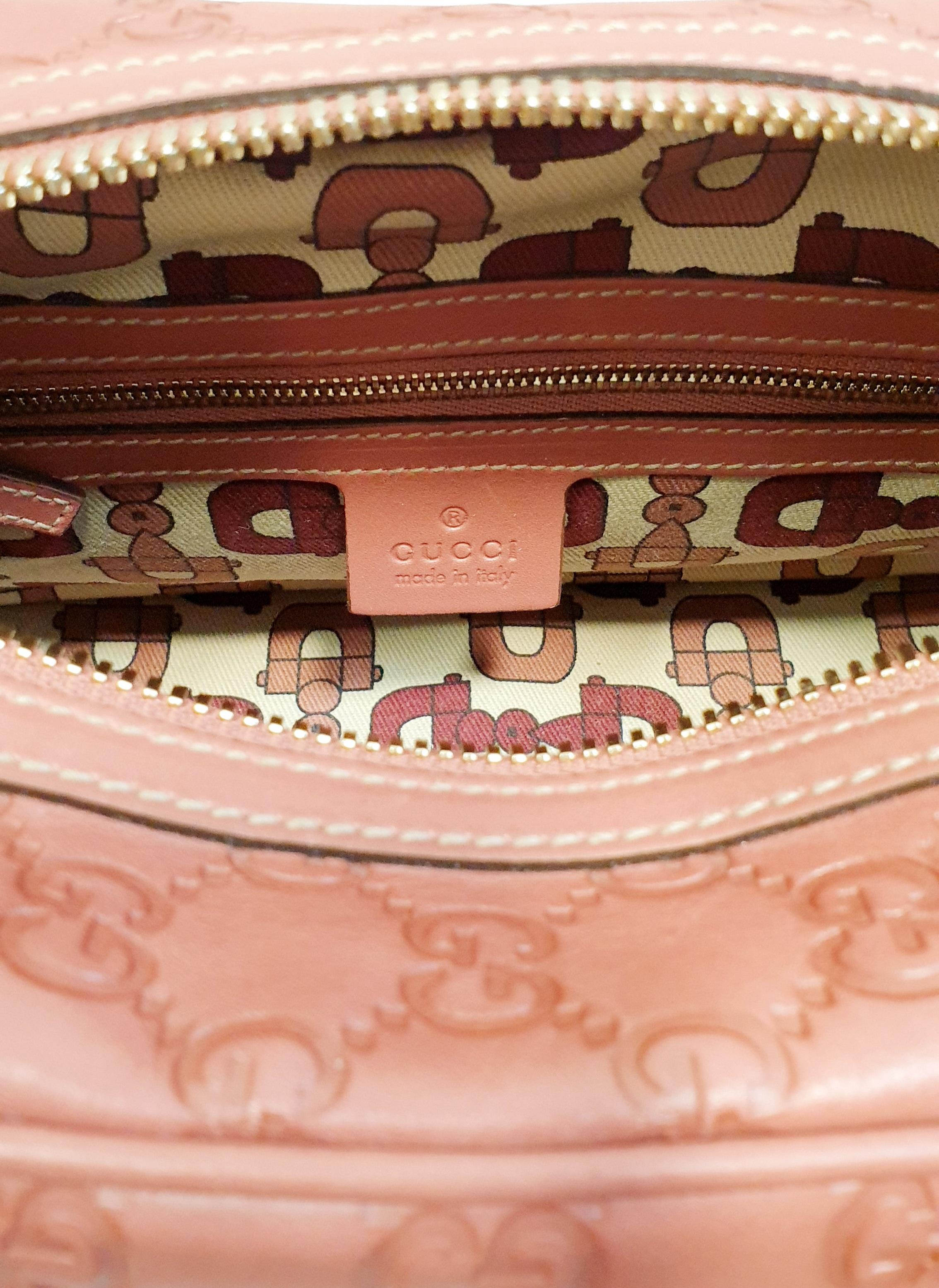 Gucci Pink Leather Bag With Bamboo Closure and big golden horsebit  logo 2