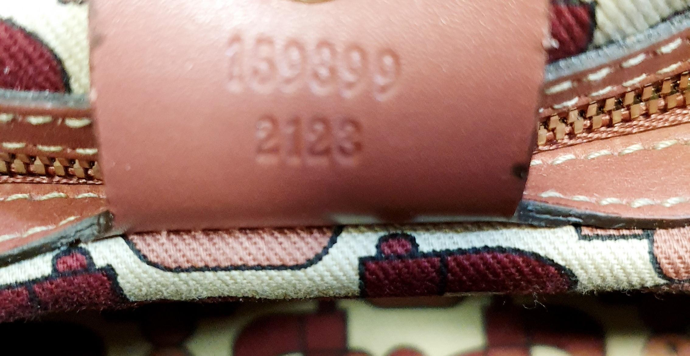 Rosa Ledertasche von Gucci mit Bambusverschluss und großem goldenem Pferdegebiss  Logo im Angebot 4