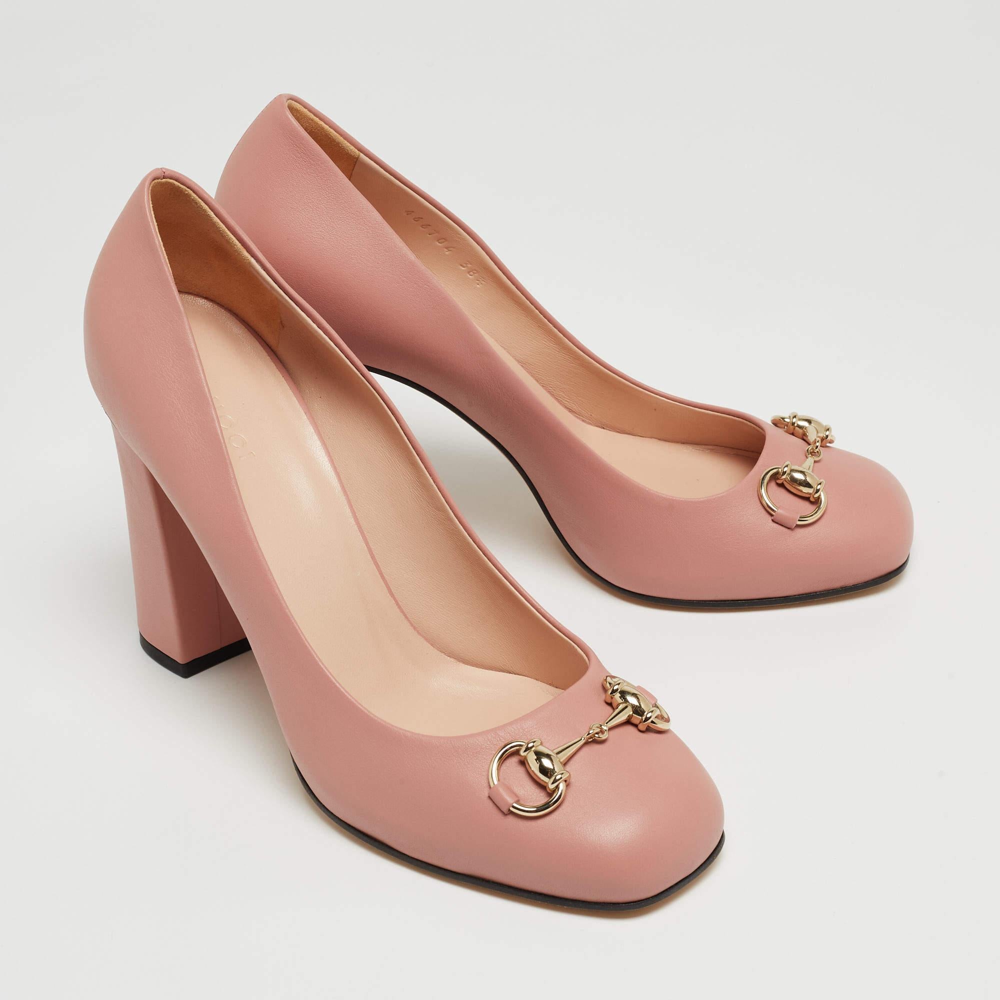 Gucci Pink Leather Horsebit Block Heel Pumps Size 38.5 In Excellent Condition In Dubai, Al Qouz 2