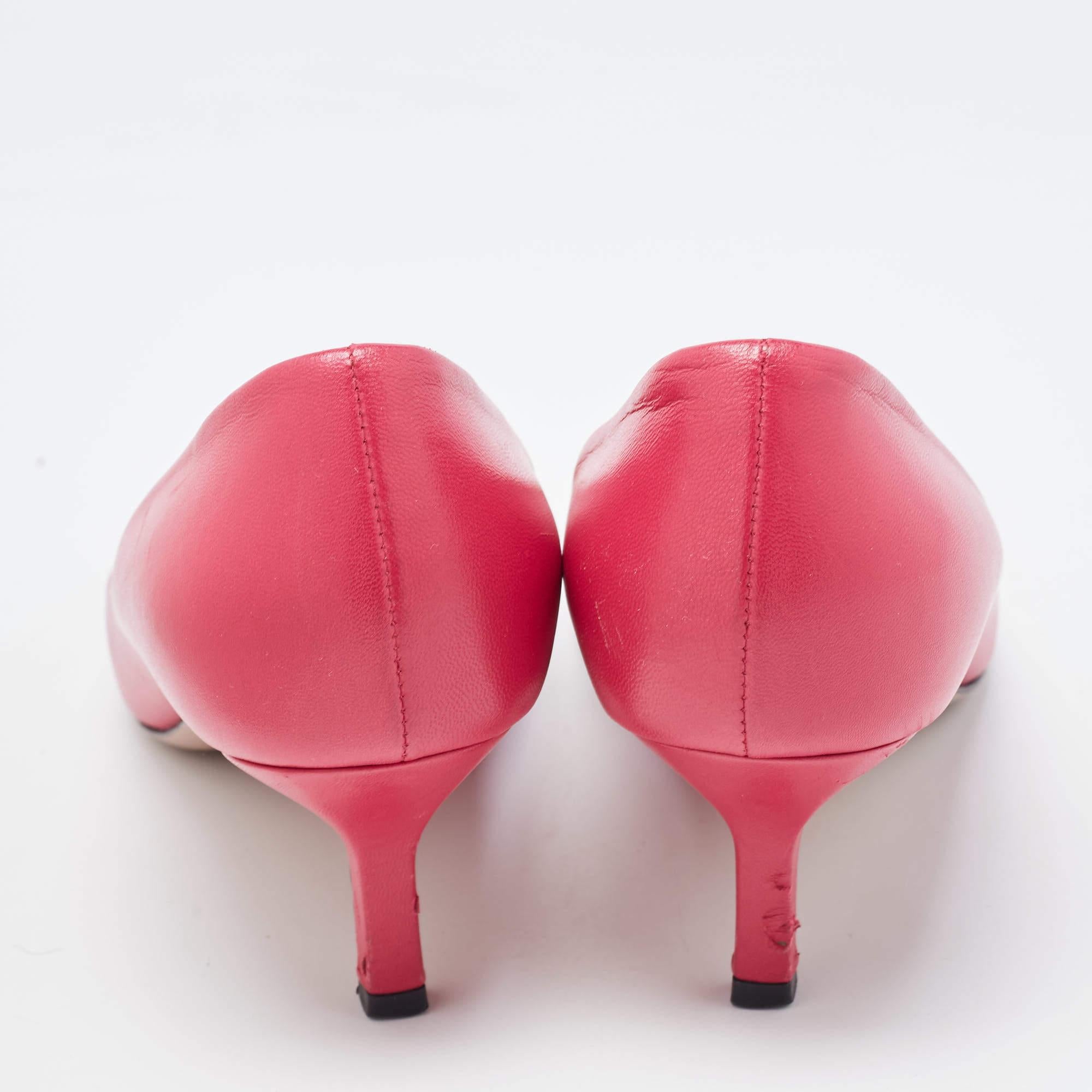 Gucci Pink Leather Horsebit Peep Toe Pumps Size 39 In Good Condition For Sale In Dubai, Al Qouz 2