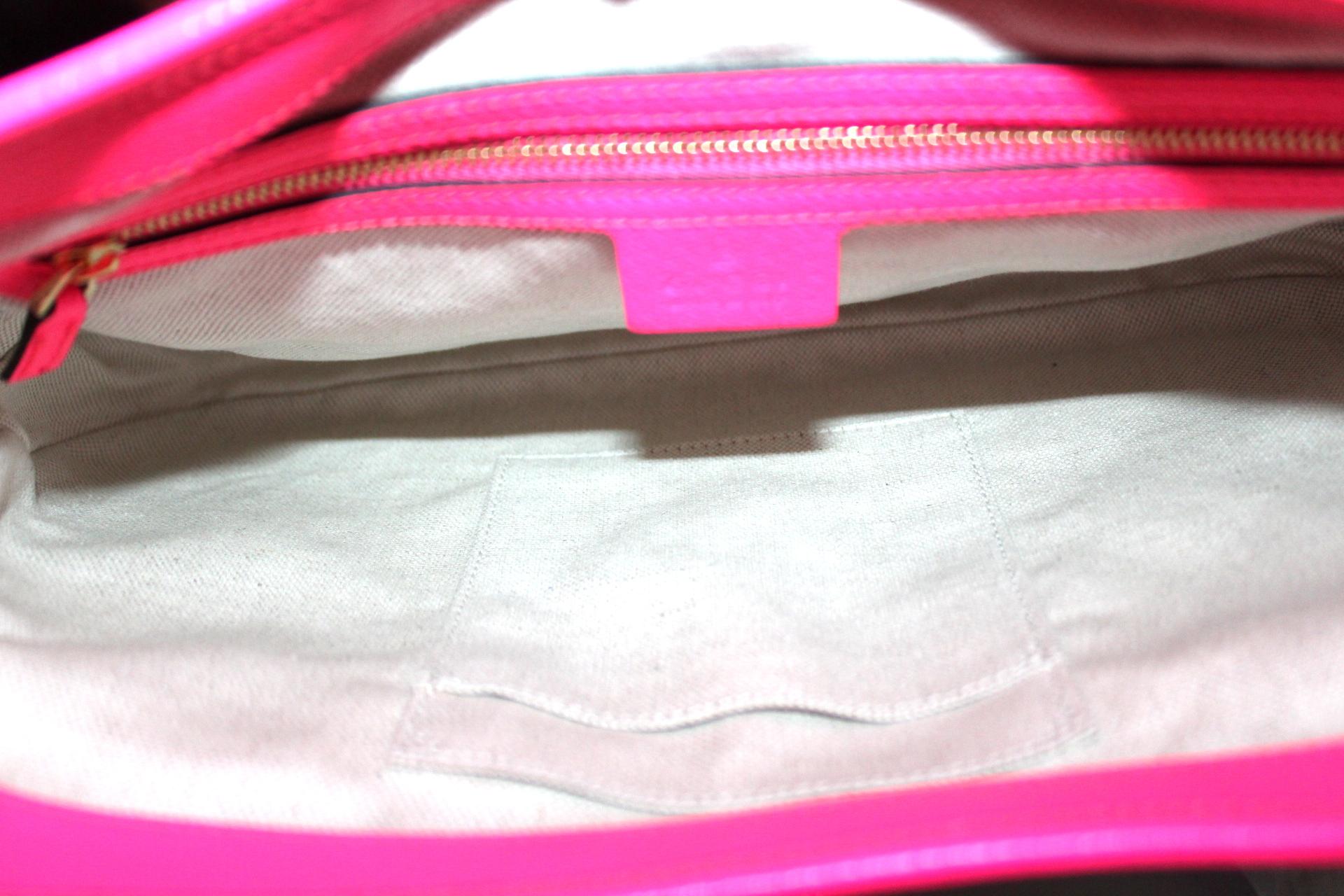 Gucci Jackie Flora Tasche aus rosa Leder 2