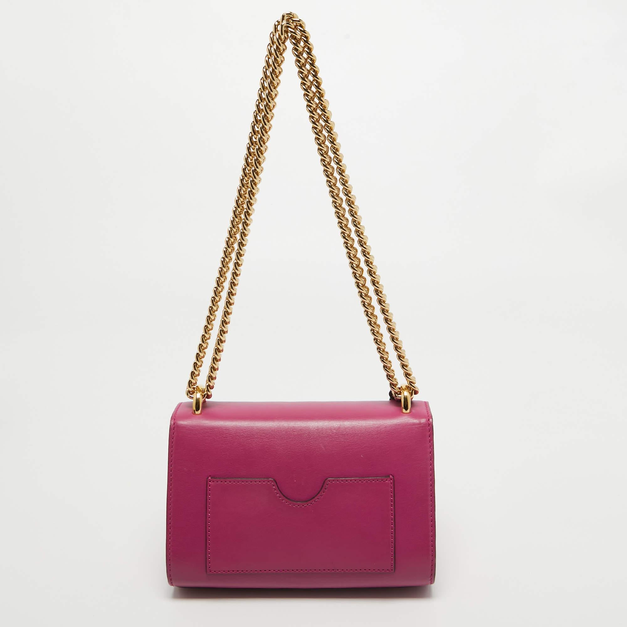 Gucci Pink Leather Small Padlock Shoulder Bag For Sale 6