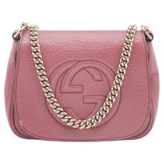 Gucci Soho Umhängetasche aus rosa Leder mit Klappe