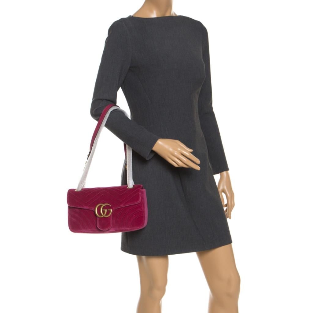 Gucci Pink Matelasse Velvet Small GG Marmont Shoulder Bag In New Condition In Dubai, Al Qouz 2