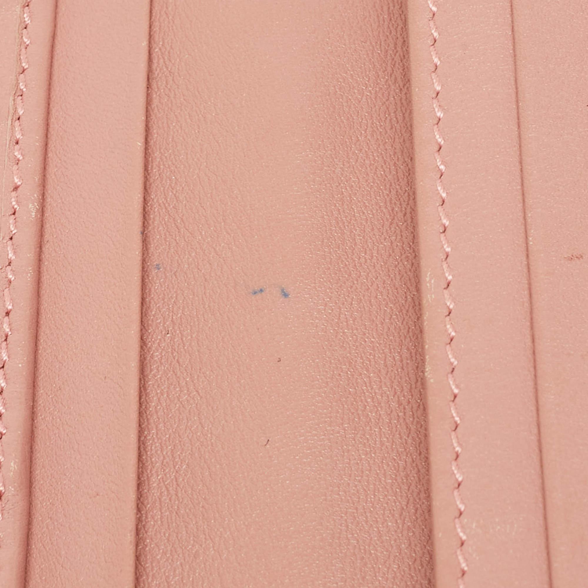 Gucci Pink Microgucissima Leather Flap Continental Wallet For Sale 1
