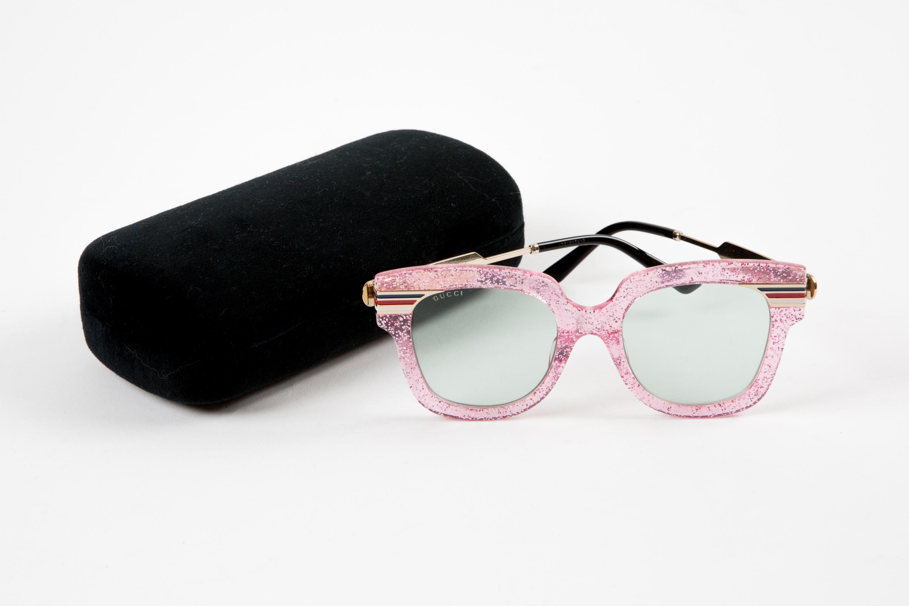 Gucci Pink Oversize Frame Sunglasses For Sale 2