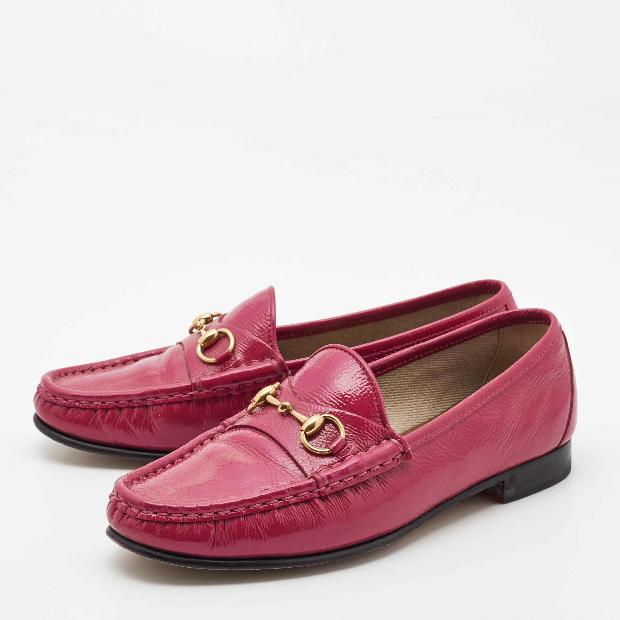 To perfectly complement your attires, we bring you this pair of loafers that speak nothing but style. The shoes have been crafted with skill and are designed to be easy to slip on. They are just the right choice to complement your fashionable side.