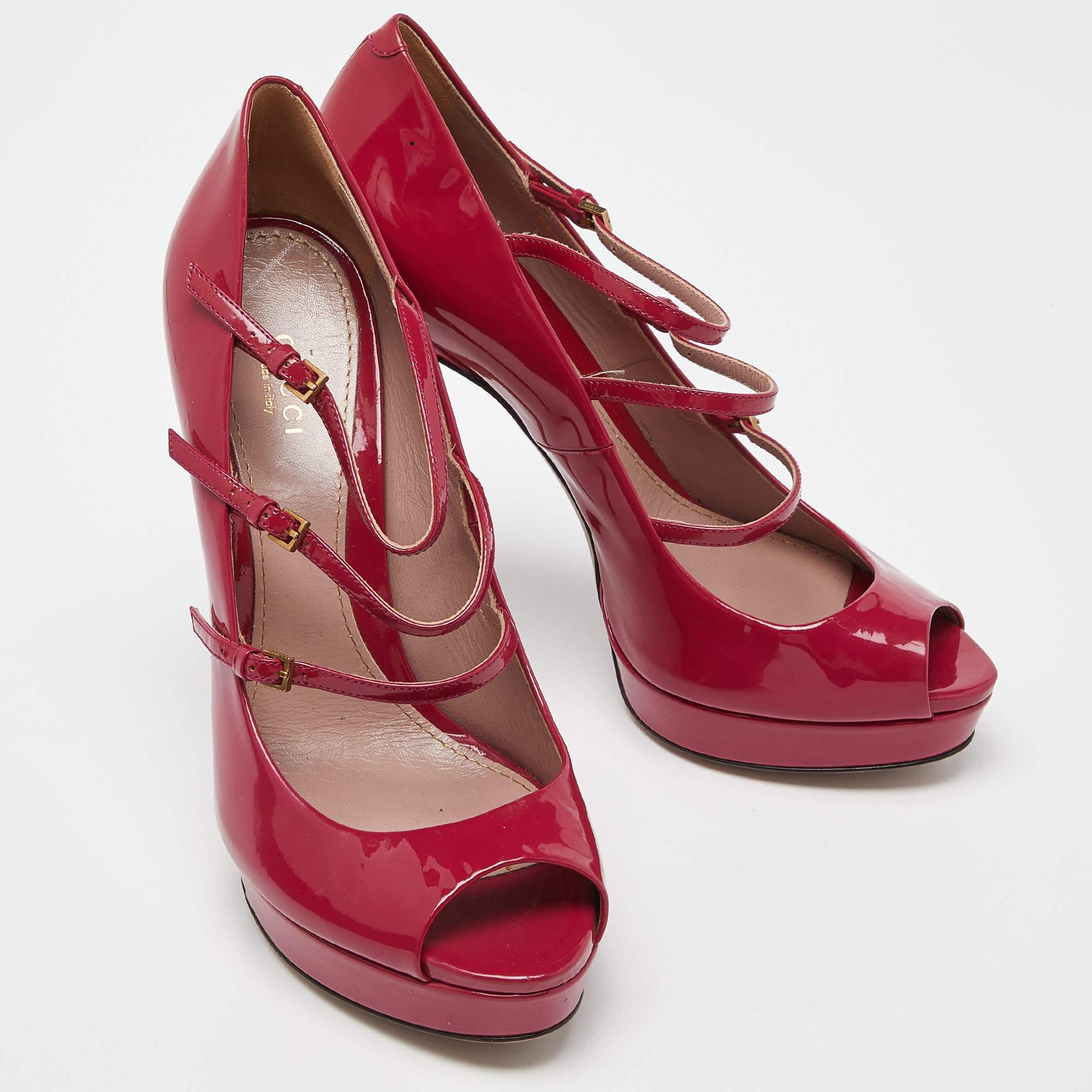 Gucci Pink Patent Leather Buckle Strappy Peep Toe Platform Pumps Size 40 In Excellent Condition For Sale In Dubai, Al Qouz 2