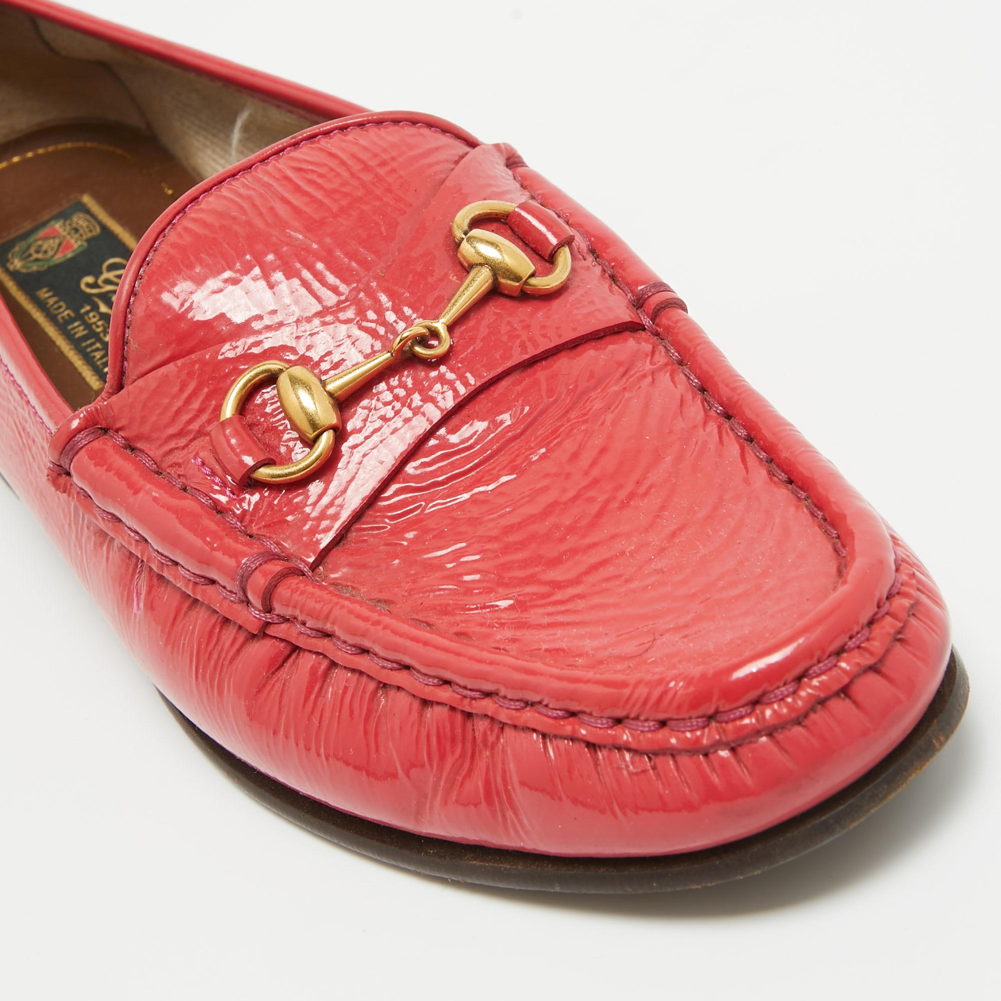 Women's Gucci Pink Patent Leather Horsebit Loafers Size 36 For Sale