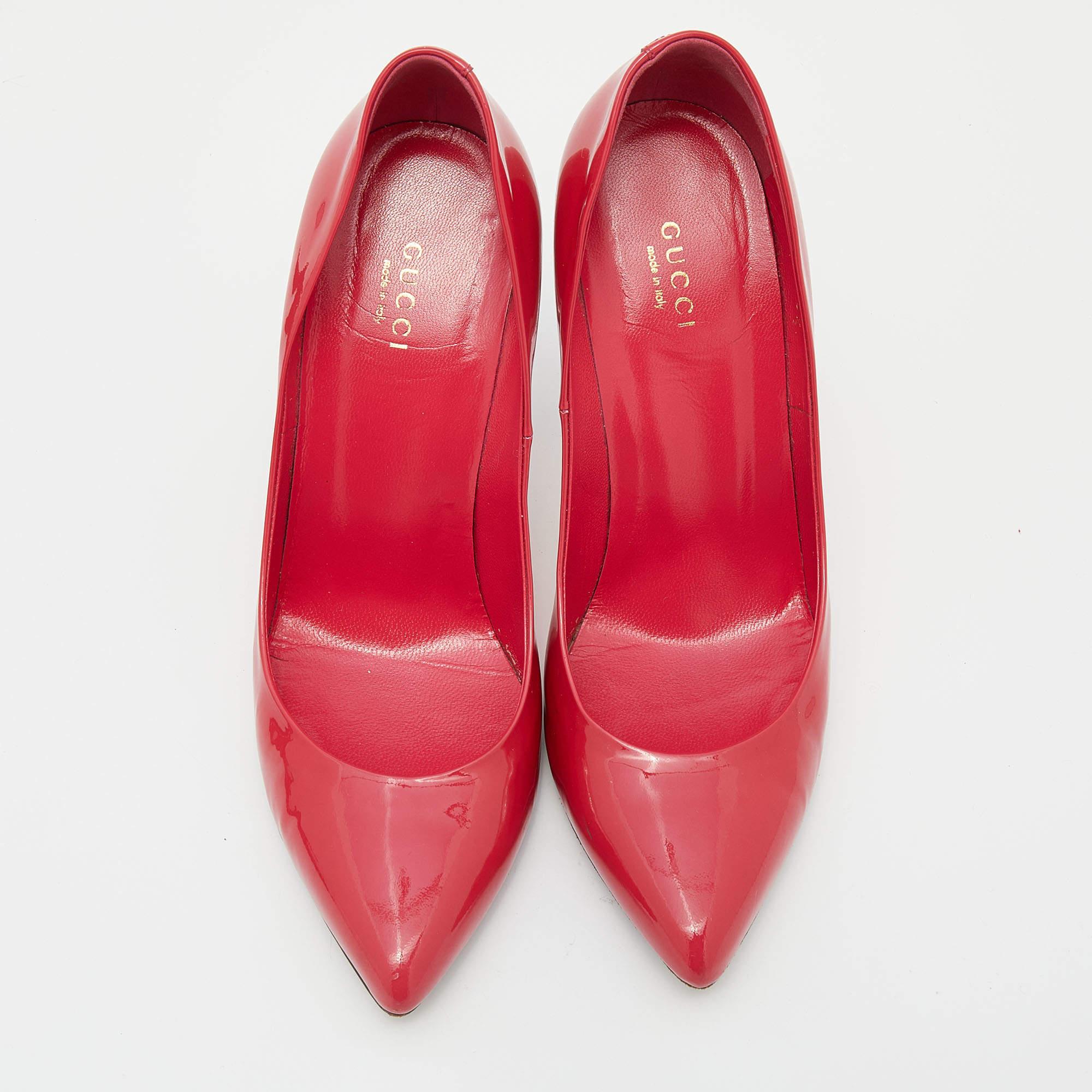 Gucci Pink Patent Leather Pointed Toe Pumps Size 38.5 In Good Condition In Dubai, Al Qouz 2