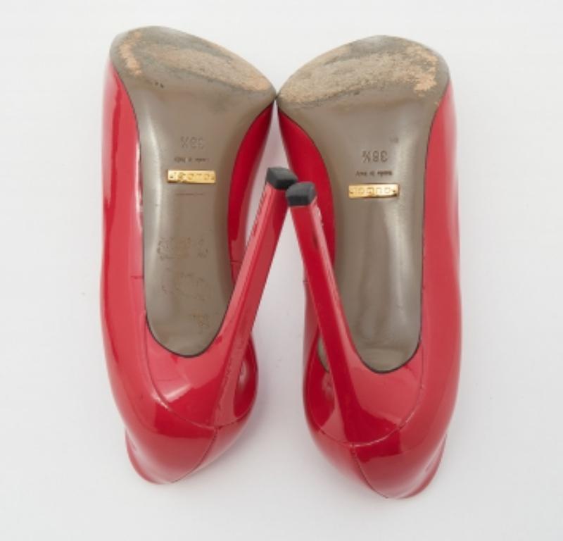 Gucci Pumps a punta in vernice rosa misura 38,5 in vendita 2