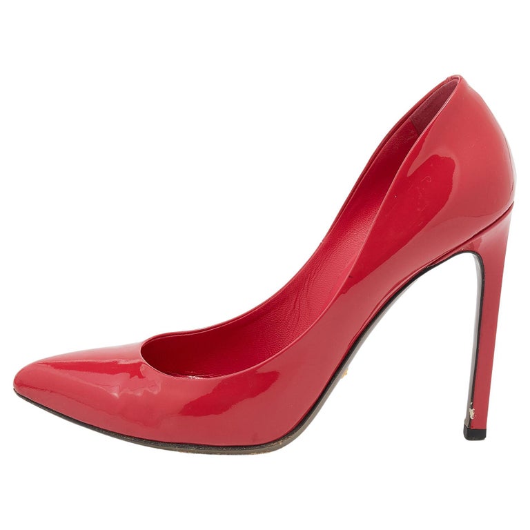 Gucci Pink Patent Leather Pointed Toe Pumps Size 38.5 For Sale at 1stDibs