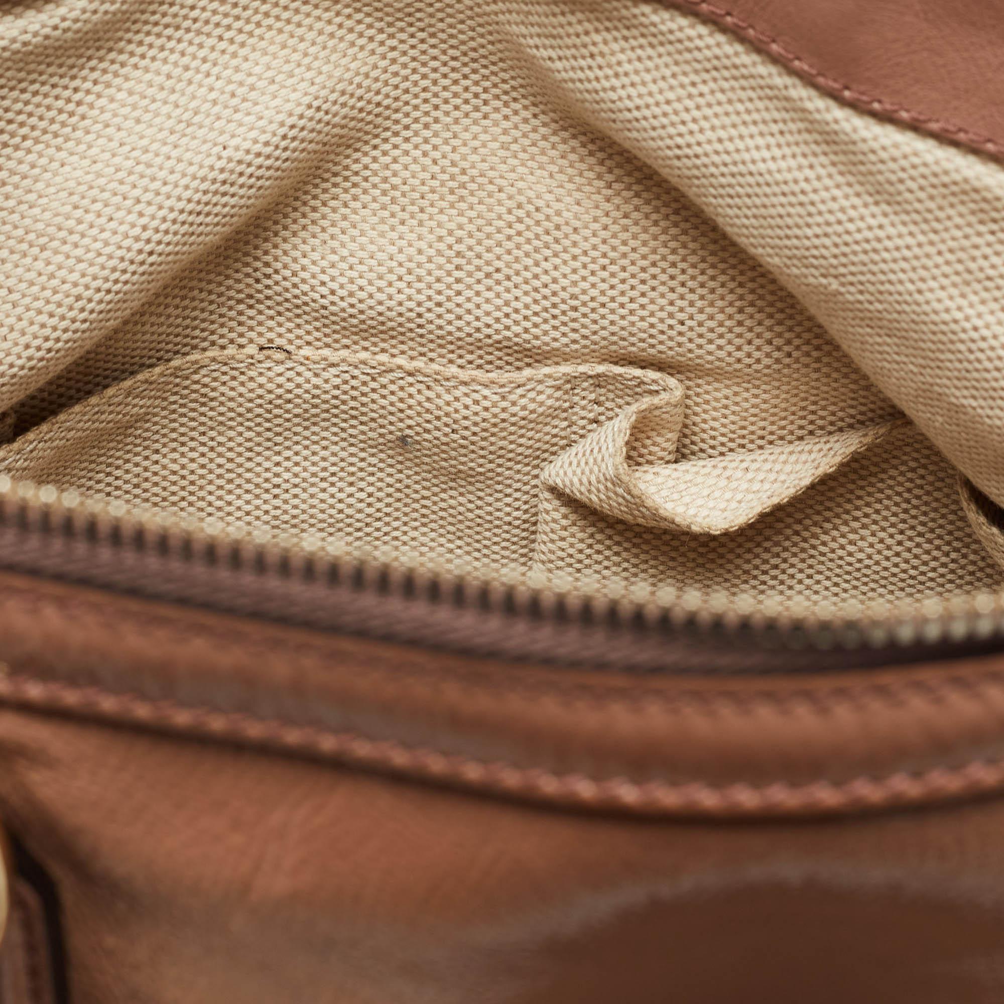 Sac cabas Soho de travail en cuir verni rose Gucci en vente 5