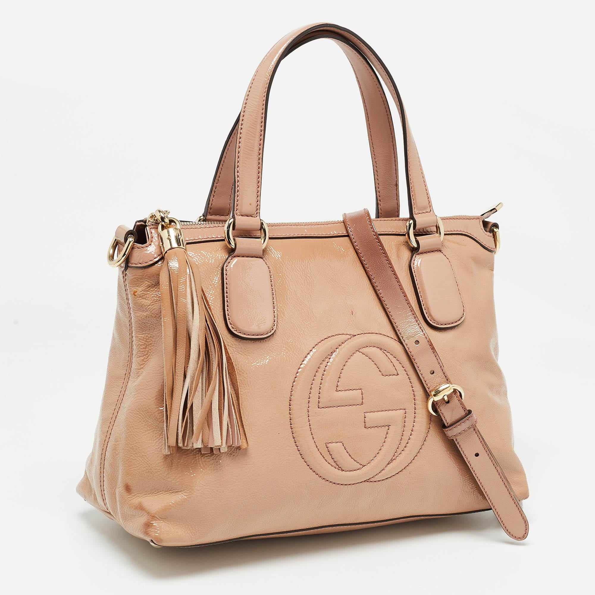 Beige Sac cabas Soho de travail en cuir verni rose Gucci en vente