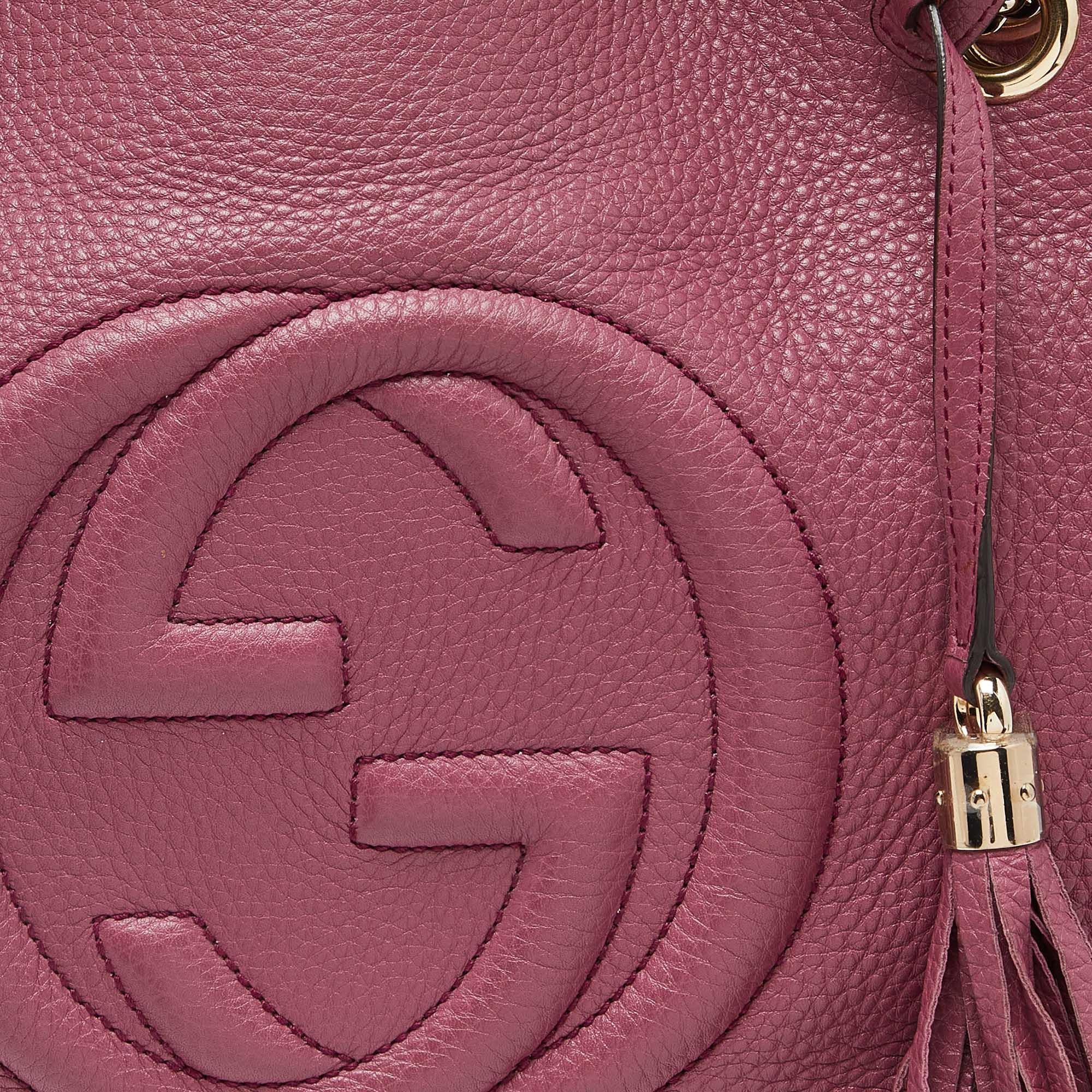 Gucci Pink Pebbled Leather Medium Soho Chain Tote For Sale 7