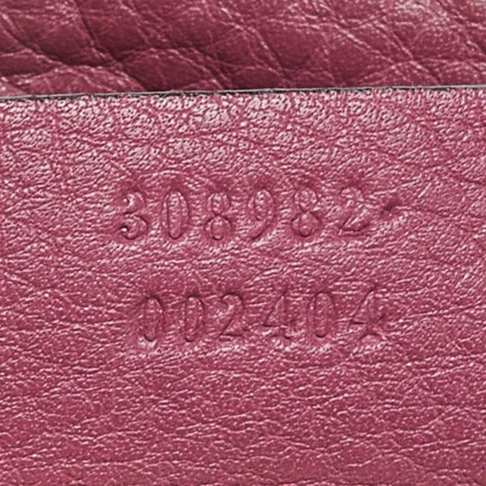 Gucci Fourre-tout Soho en cuir grainé rose de taille moyenne en vente 3