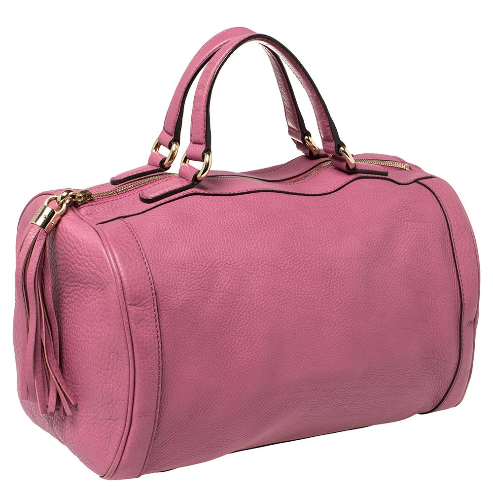 Gucci Pink Pebbled Leather Soho Boston Bag In Good Condition In Dubai, Al Qouz 2