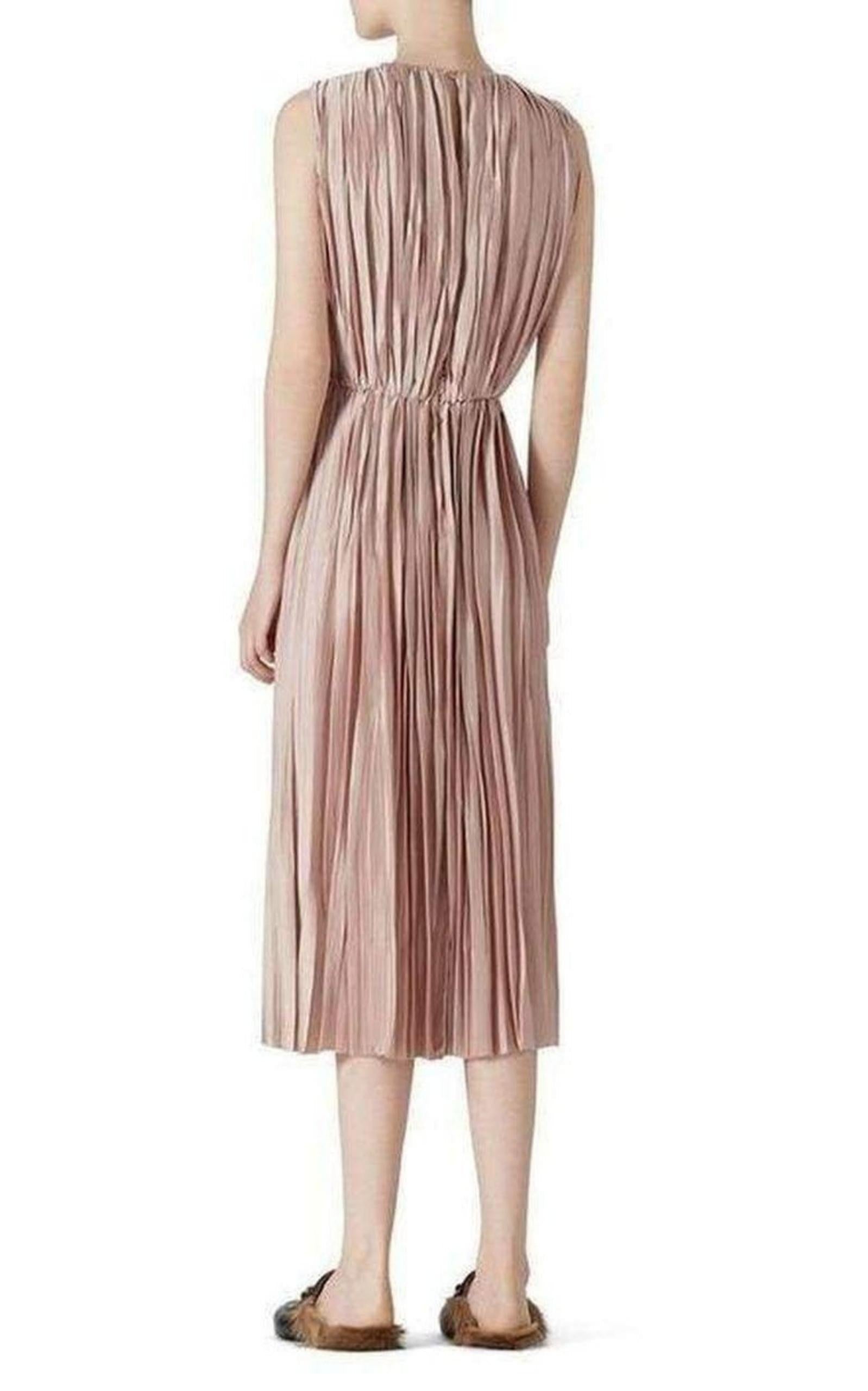 Gucci Vestido Plisse Polisatén Rosa IT 44 / US 8 Beige en venta