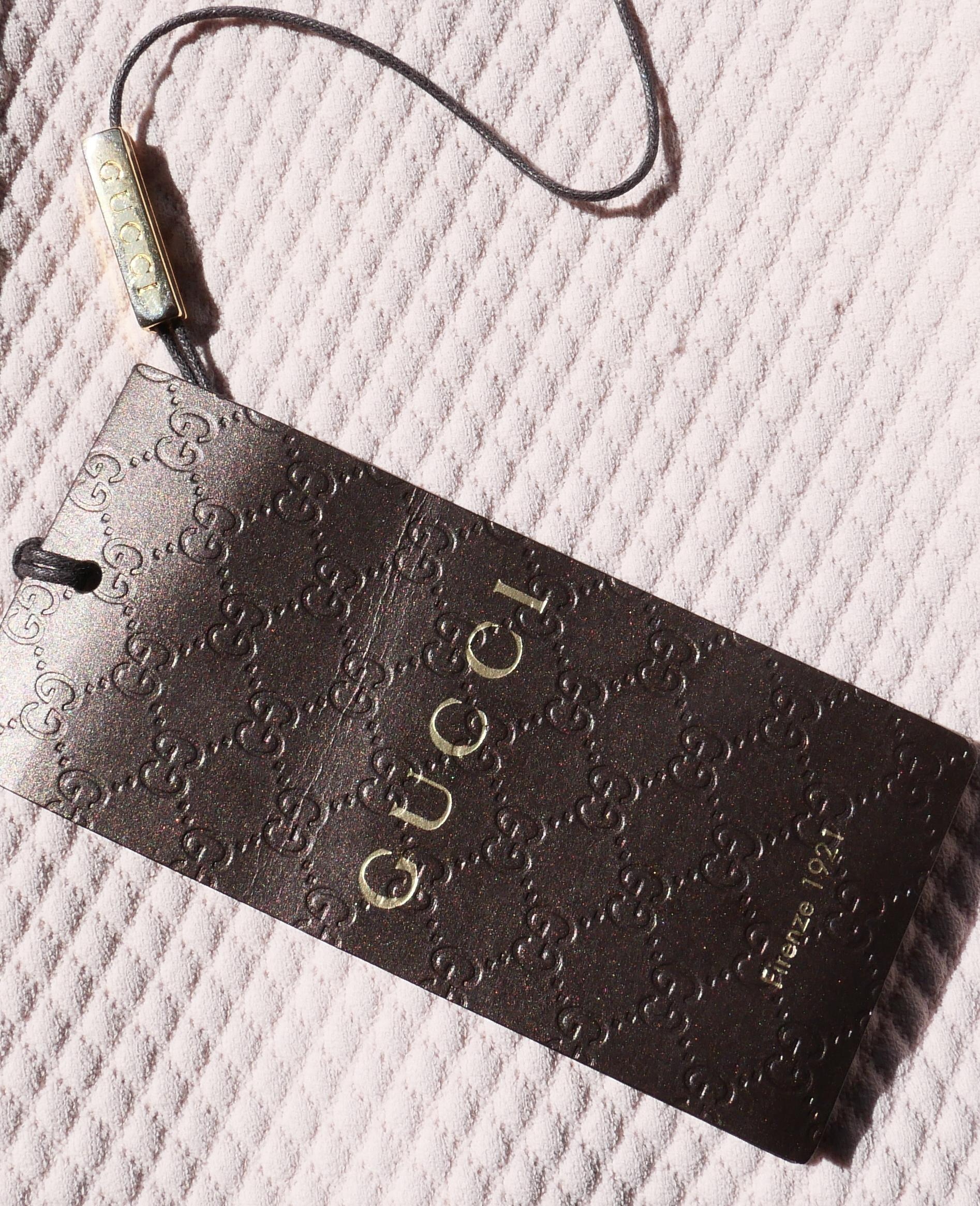 Gucci Rosa gestepptes Kleid in A-Linie im Angebot 3