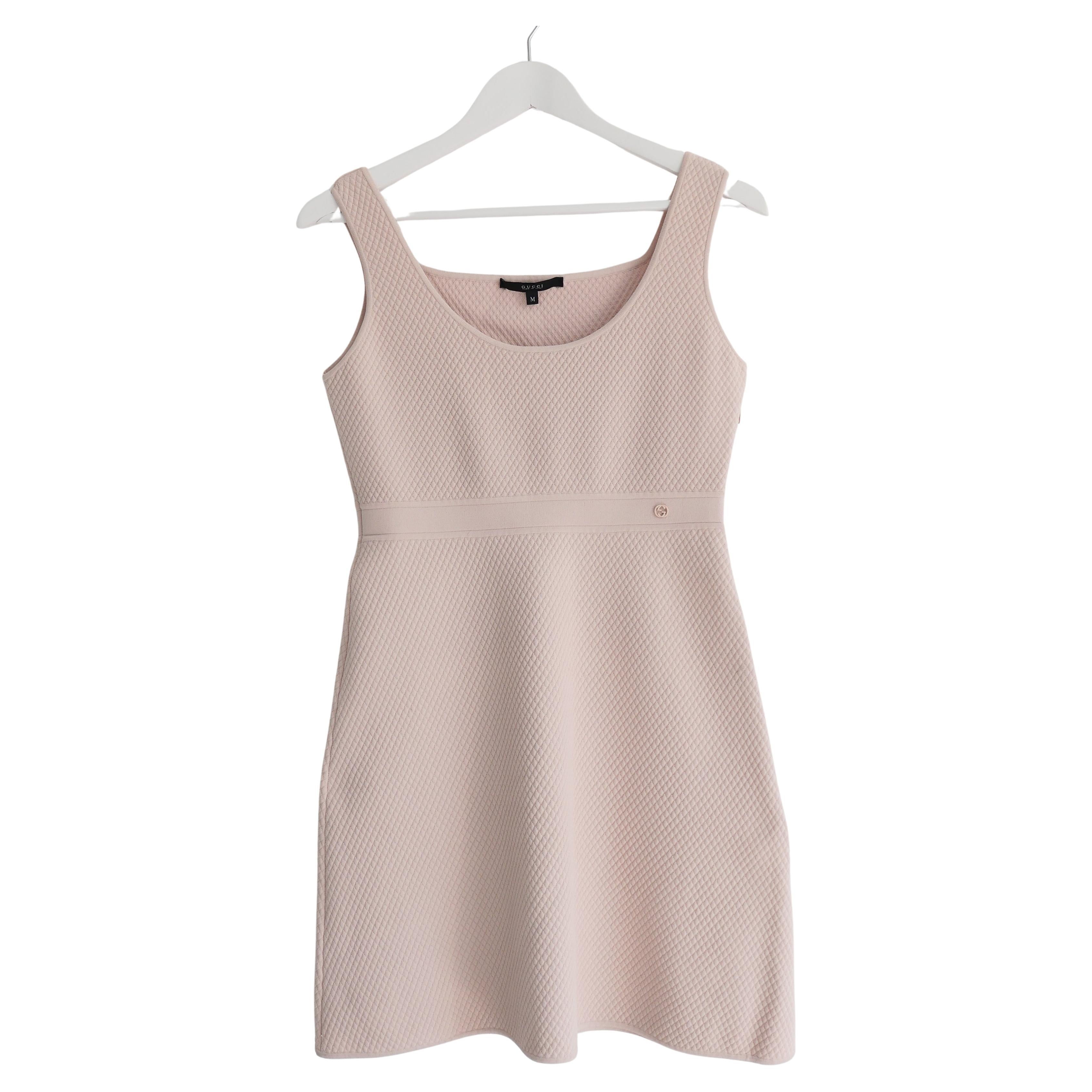 Gucci Rosa gestepptes Kleid in A-Linie im Angebot