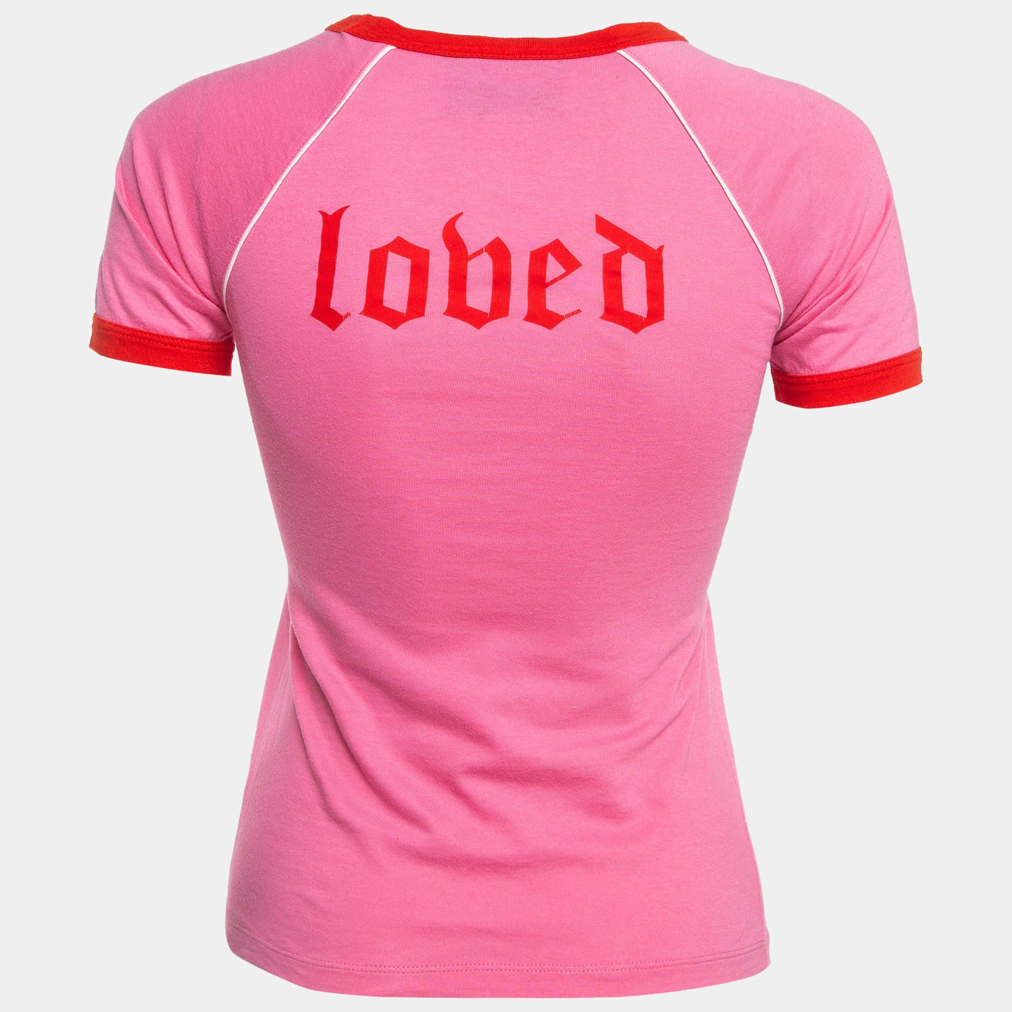 Perfecta para salidas informales o recados, esta camiseta es la mejor prenda con la que sentirse cómodo y elegante. Luce un tono llamativo y un corte relajado.