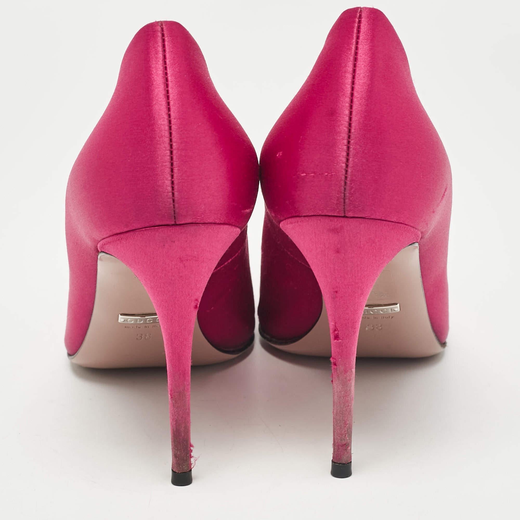 Gucci Pink Satin Crystal Embellished Interlocking G Pumps Size 38 For Sale 1