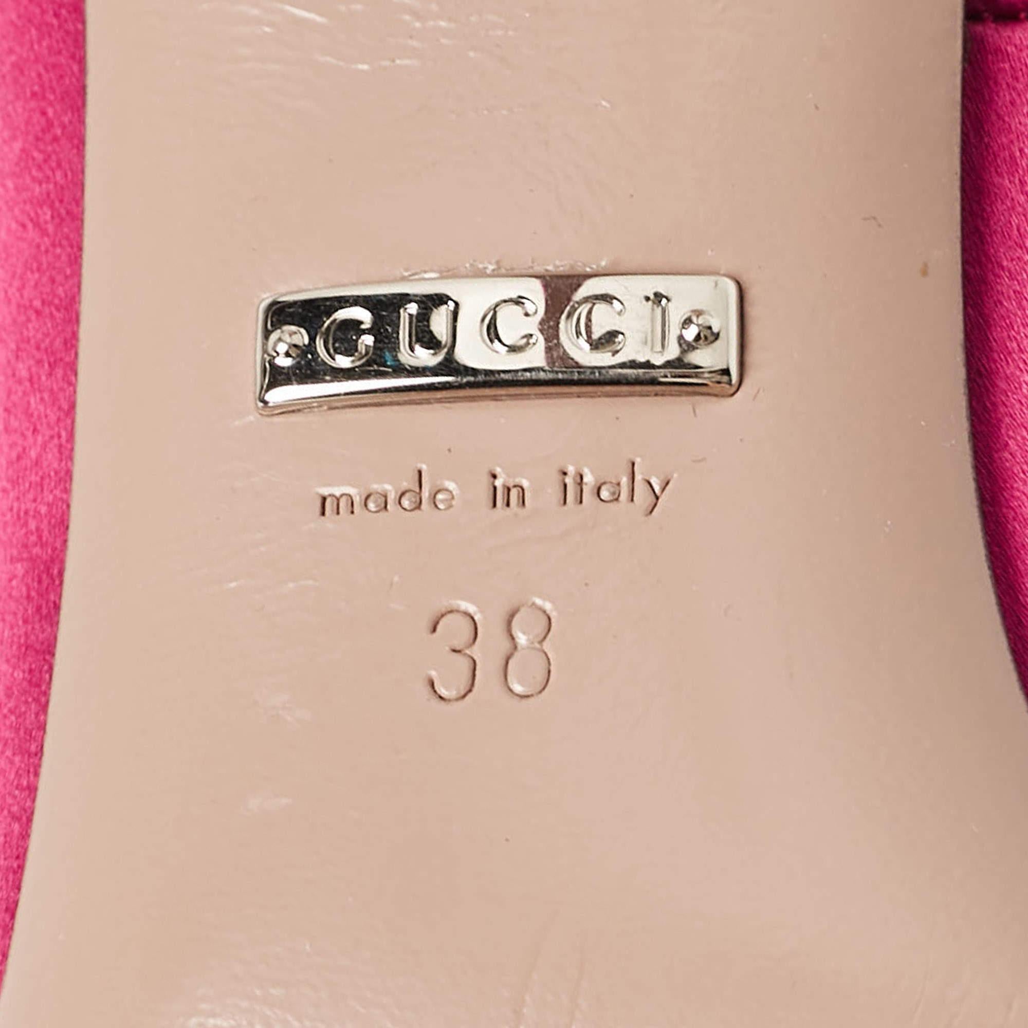 Gucci Pink Satin Crystal Embellished Interlocking G Pumps Size 38 For Sale 4