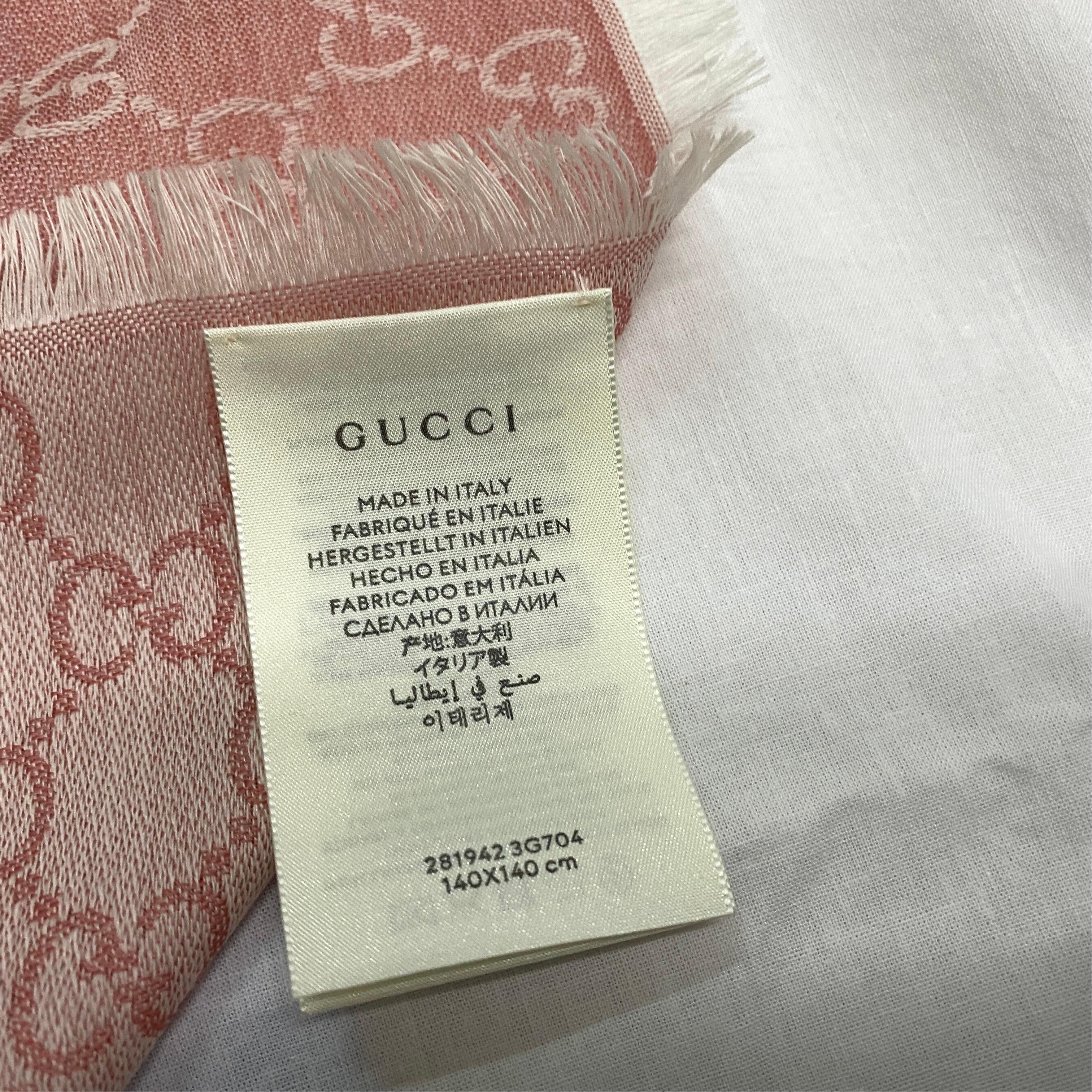 Gucci - Écharpe rose en laine et soie avec motif GG Unisexe en vente